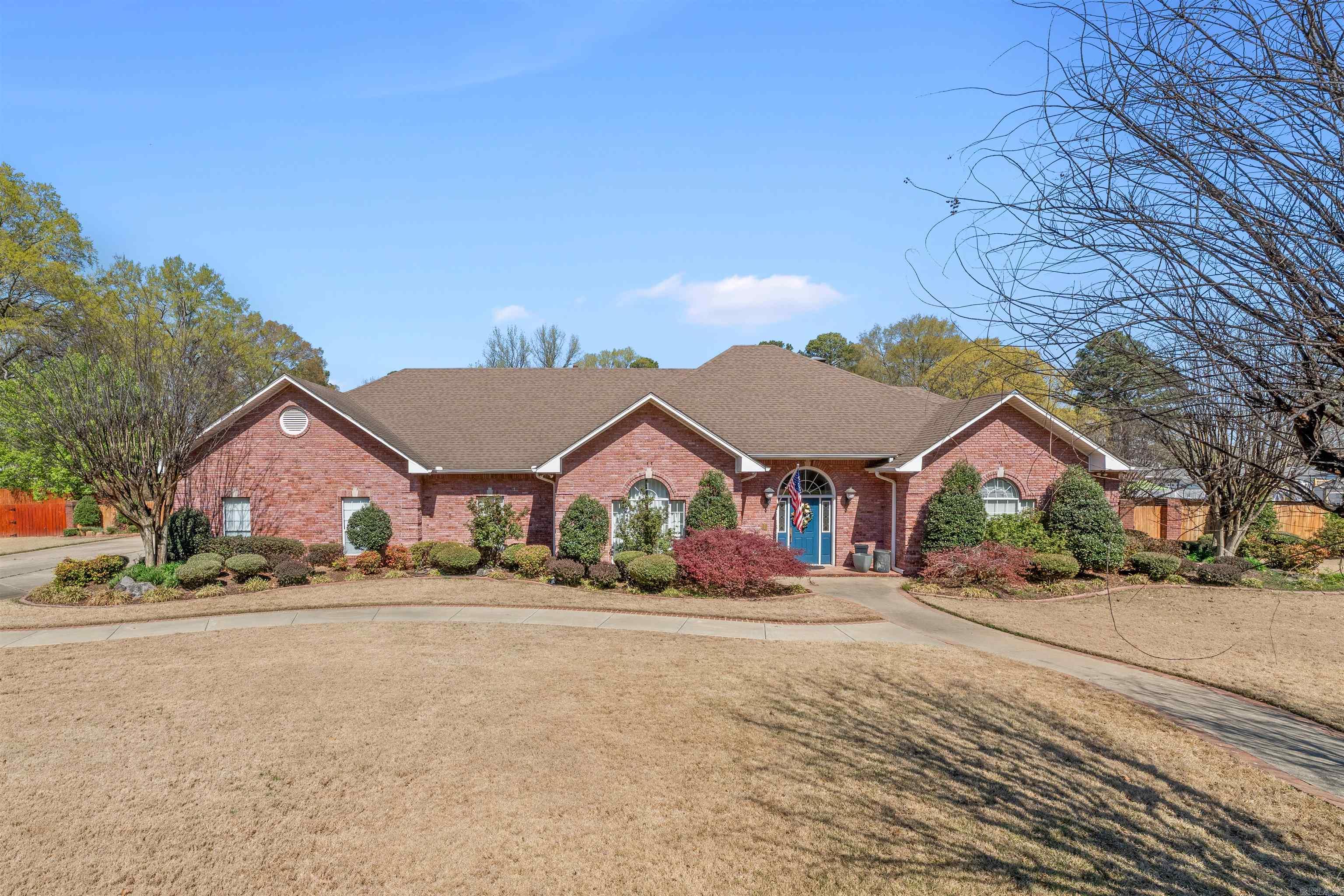 10  Woodland Dr  Jacksonville, AR