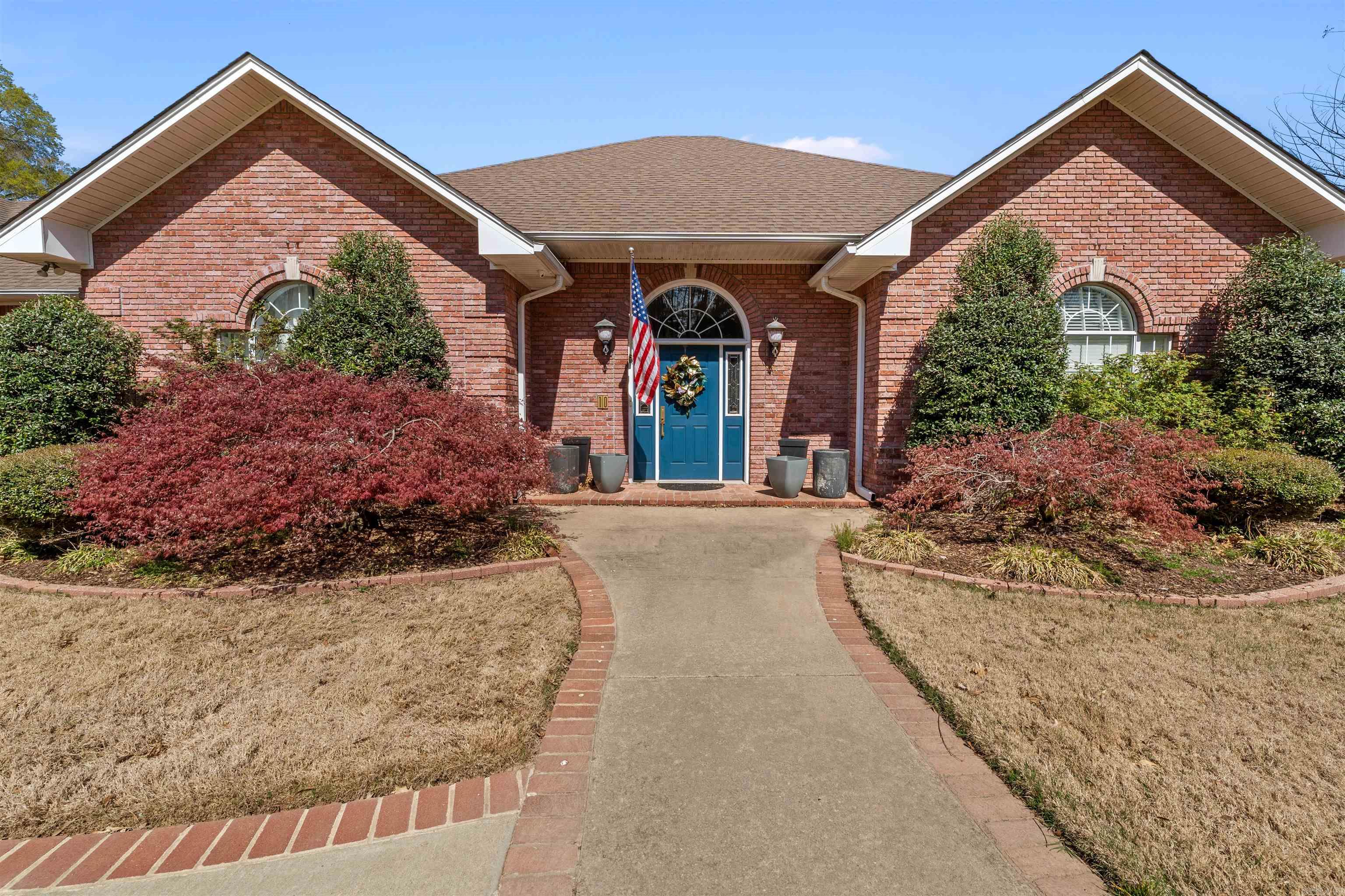 10  Woodland Dr  Jacksonville, AR