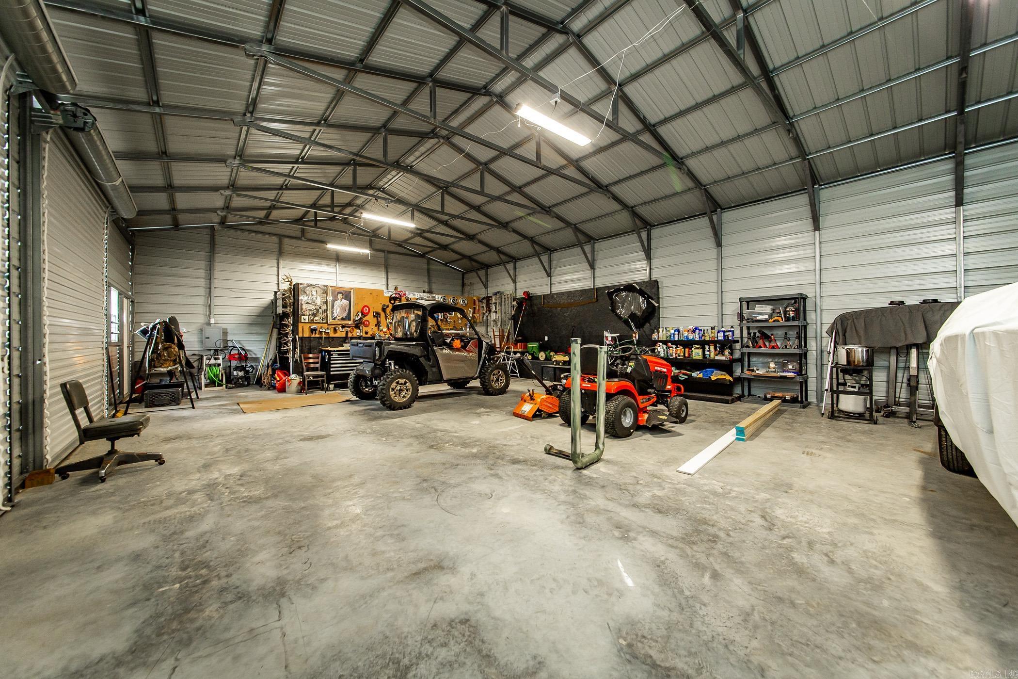 2142  MC17  Fouke, AR