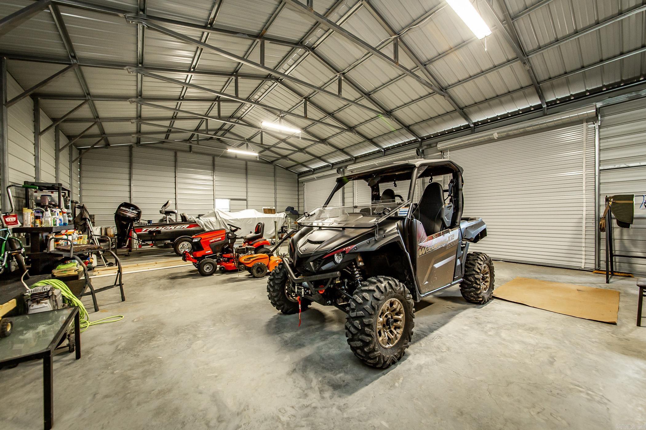 2142  MC17  Fouke, AR