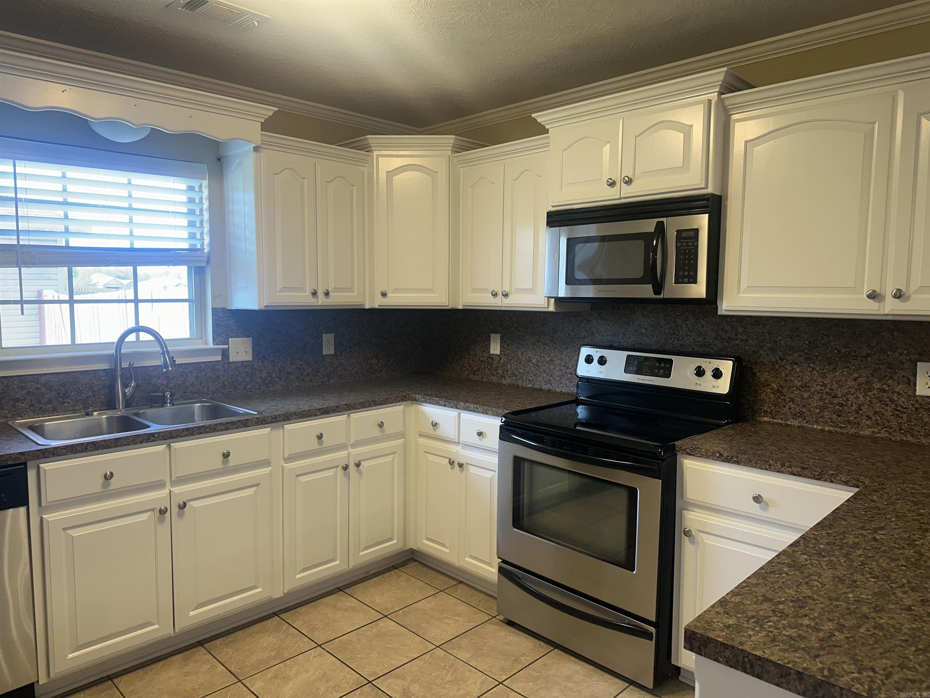 22  Lakeside  Ward, AR
