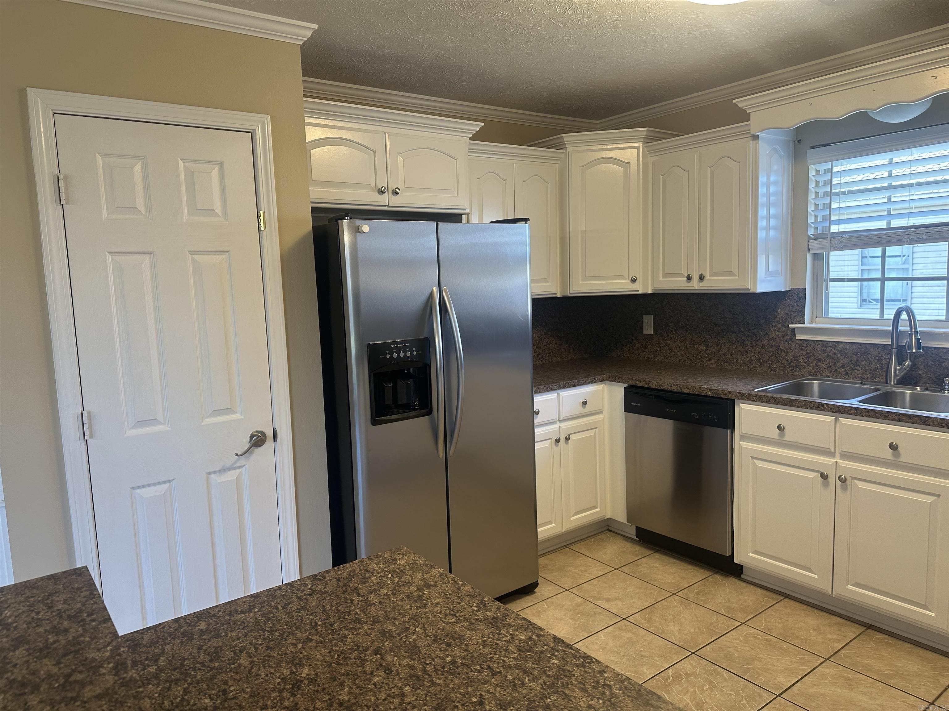 22  Lakeside  Ward, AR