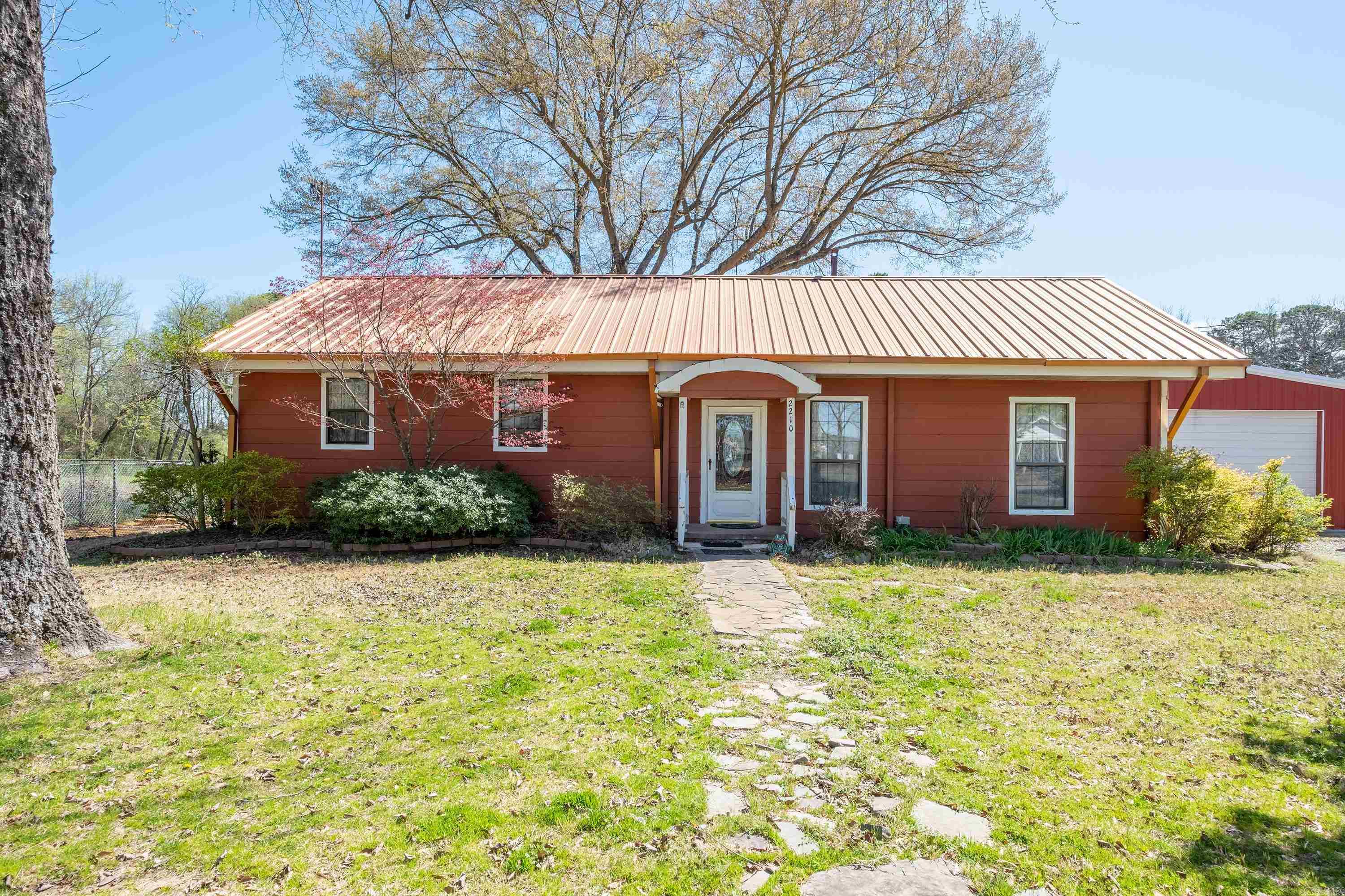 2210  Brandon  Bryant, AR