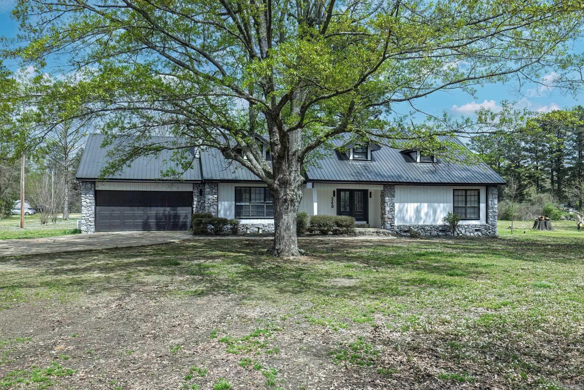 248  Curtis  Gurdon, AR