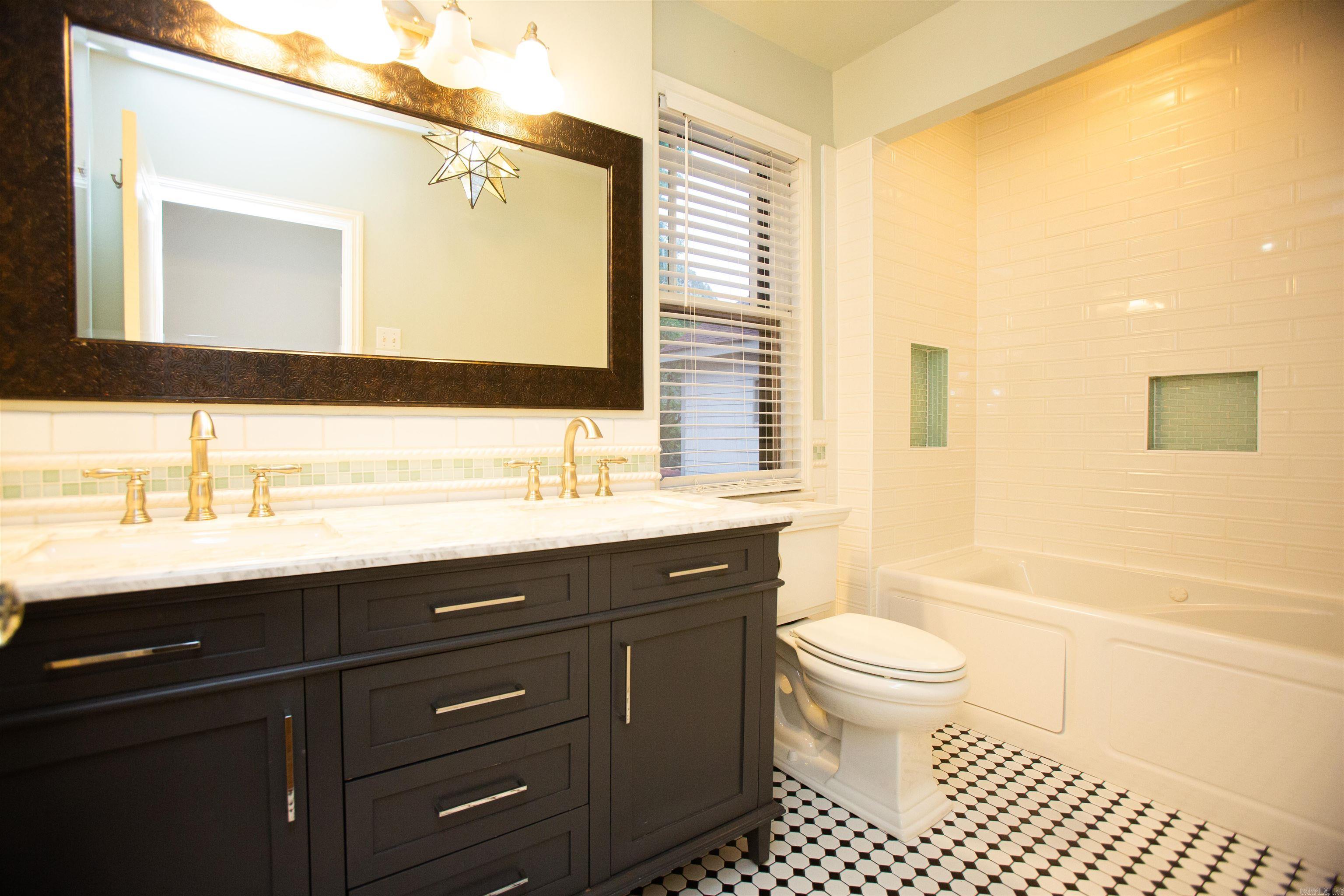 315 Crystal Court Little Rock, AR 72205