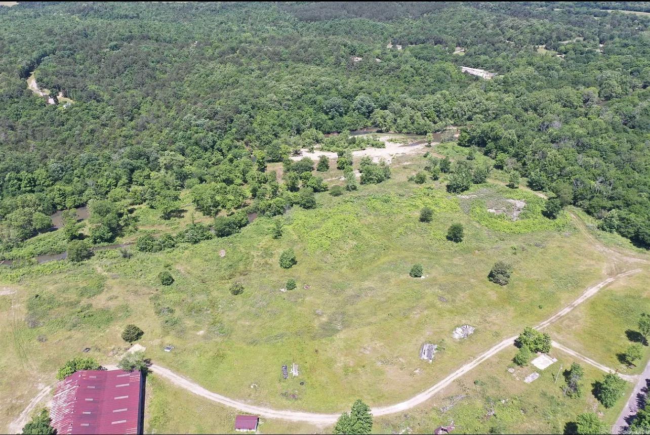 423  Village  Norman, AR