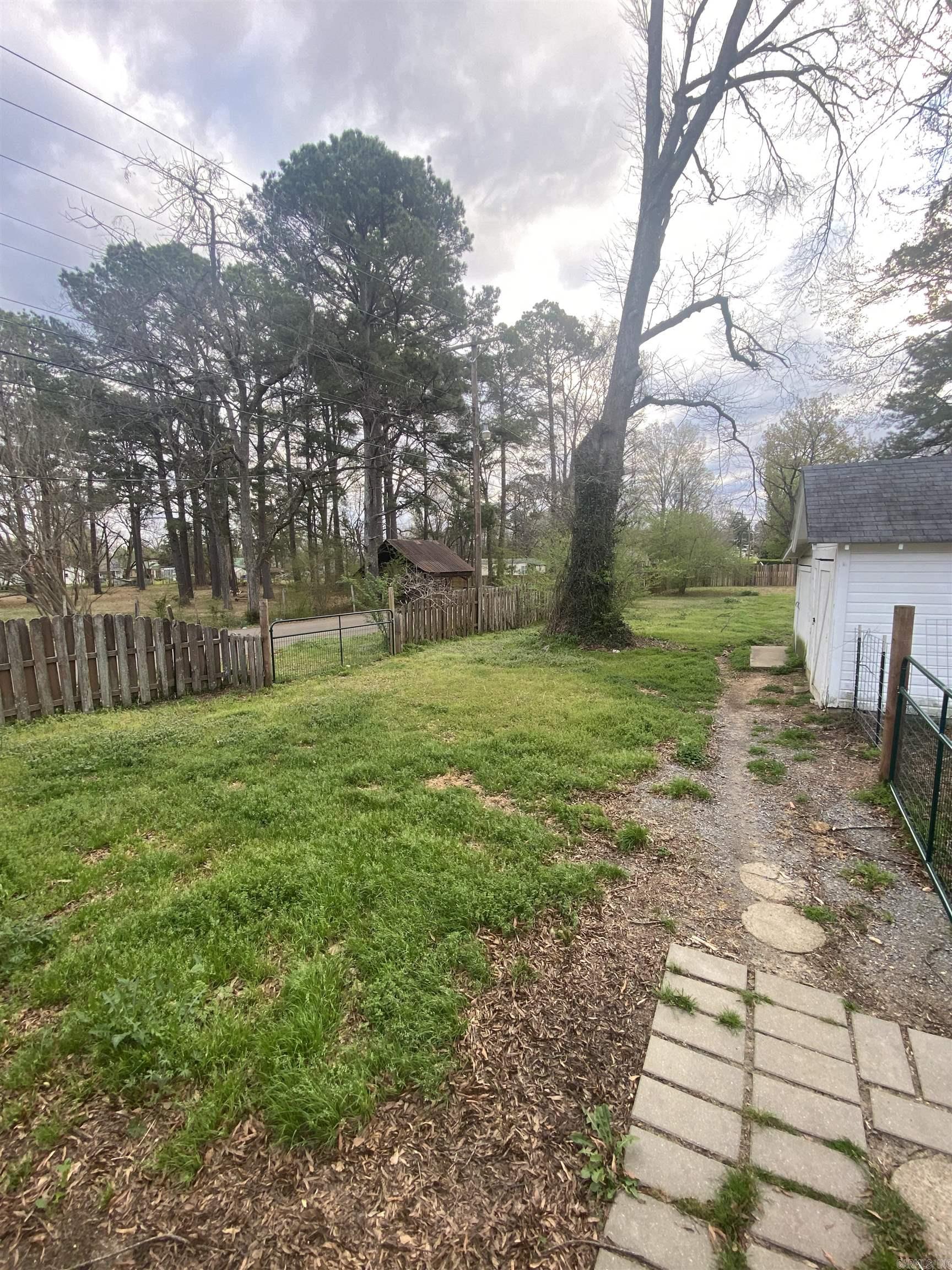 303 S Gabbert St.  Monticello, AR