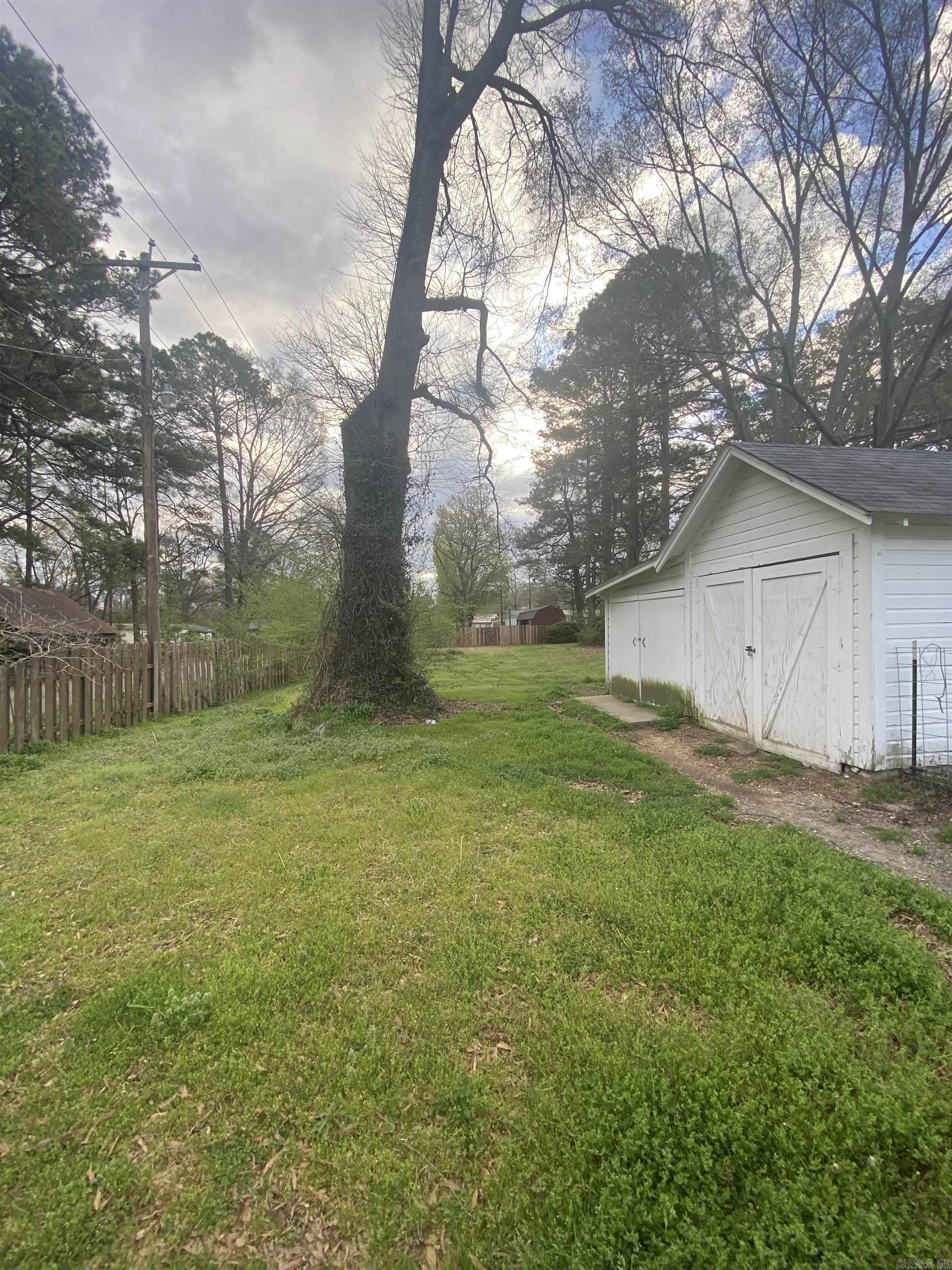 303 S Gabbert St.  Monticello, AR