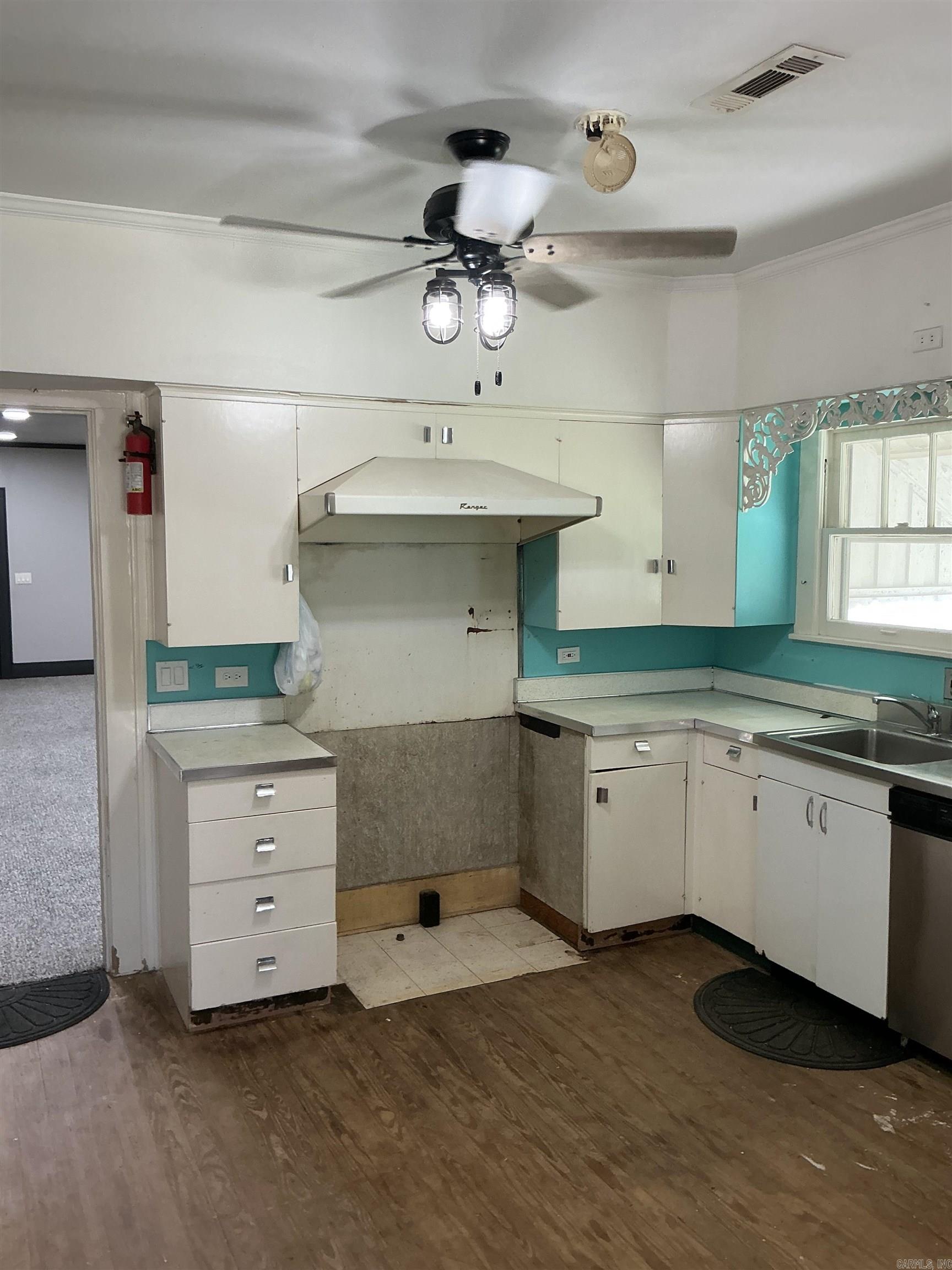 206 W High  Sheridan, AR