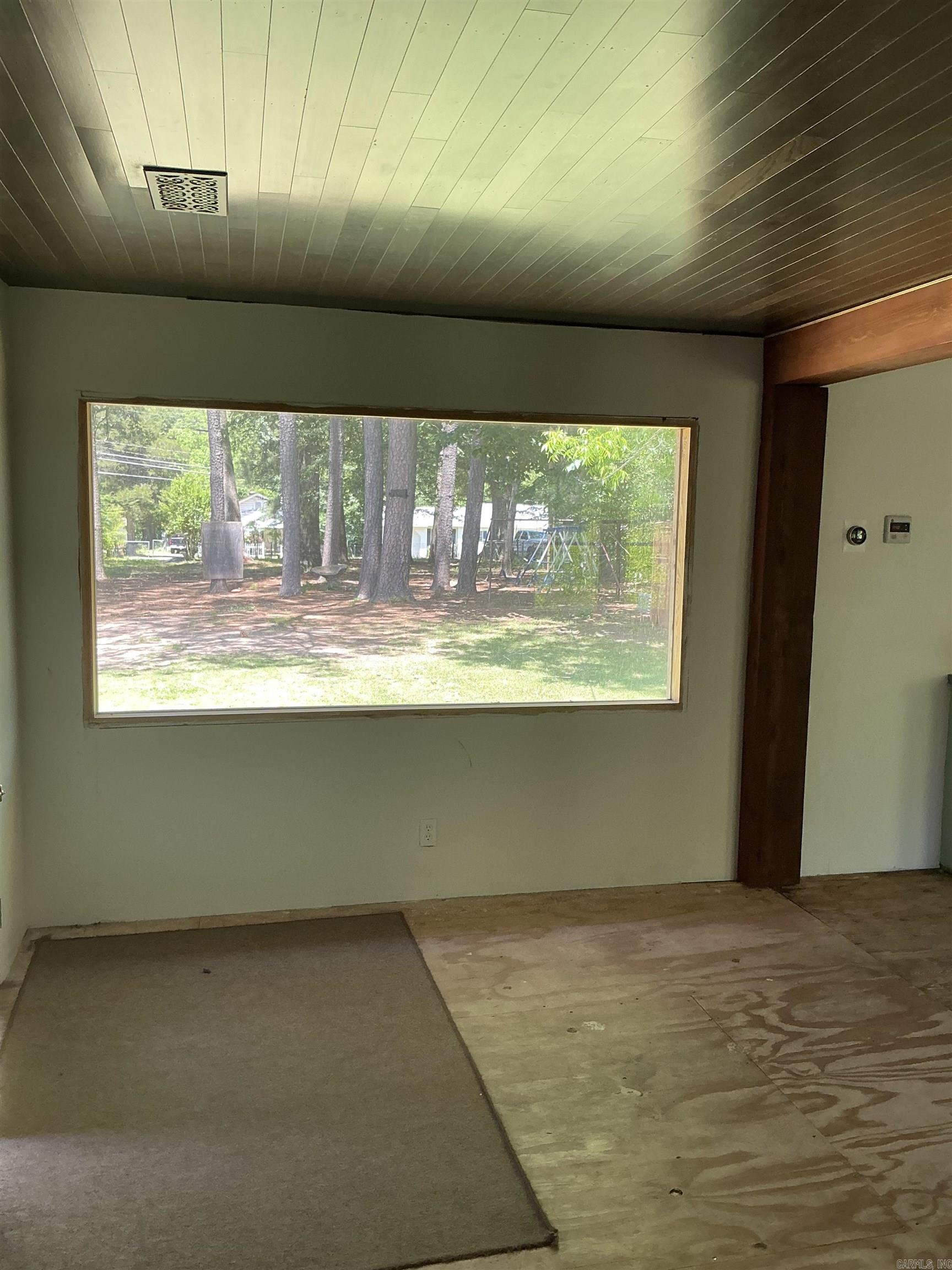 206 W High  Sheridan, AR