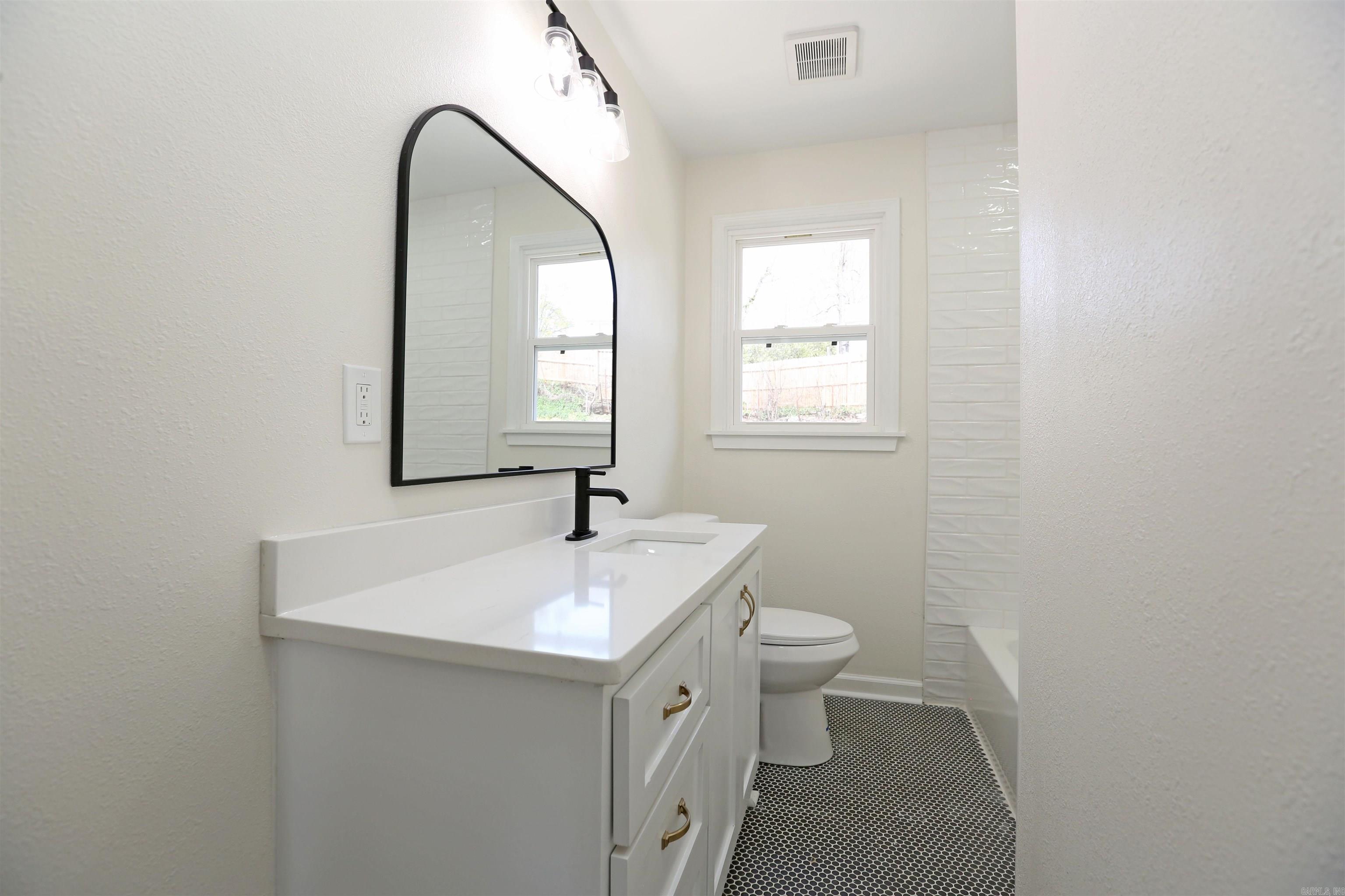 1612  Pine Valley  Little Rock, AR