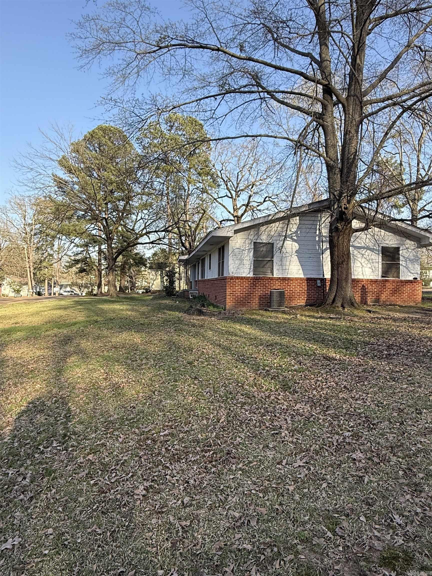 301 W College St.  Monticello, AR
