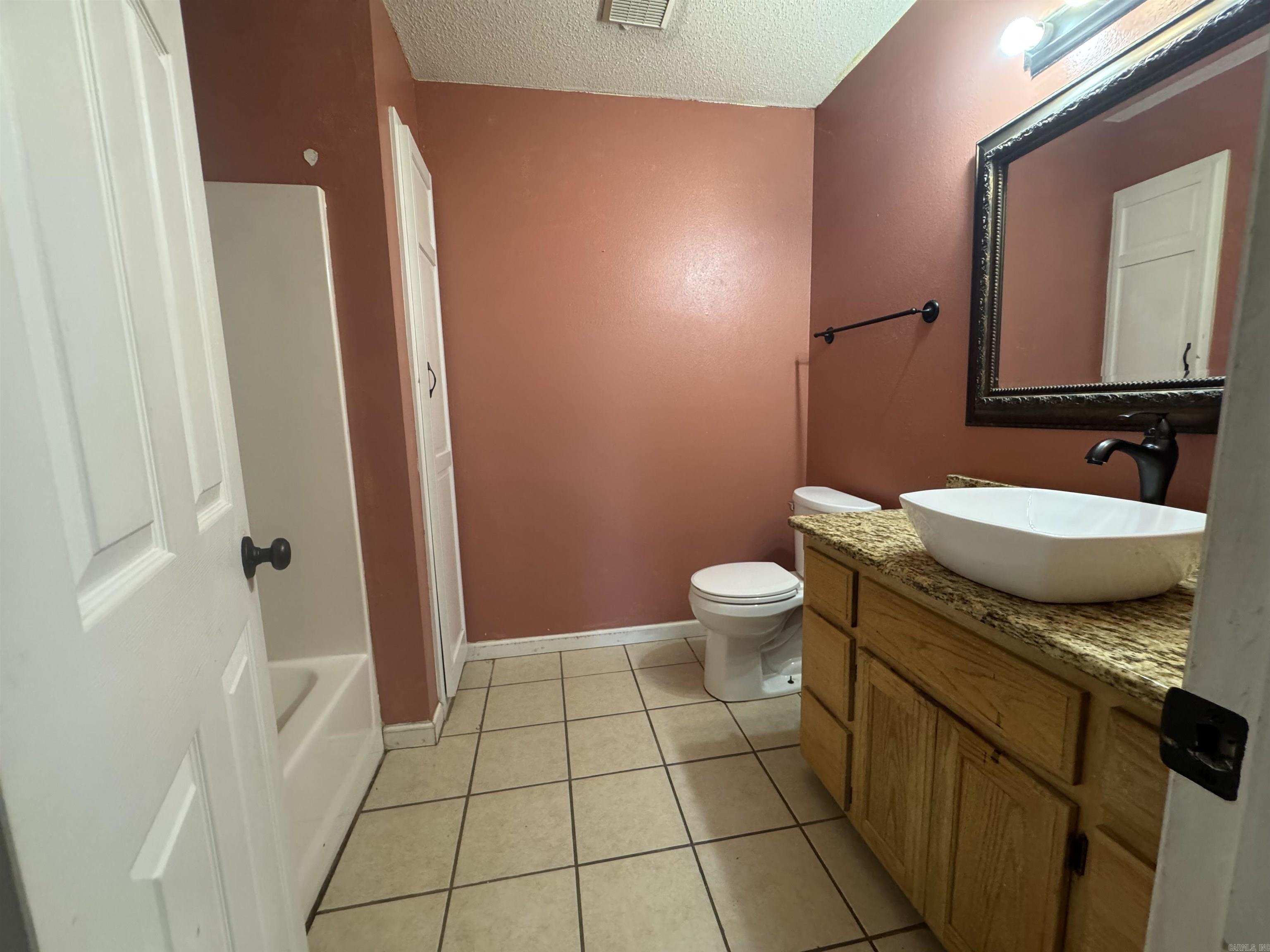 10 Cagle  Clarksville, AR