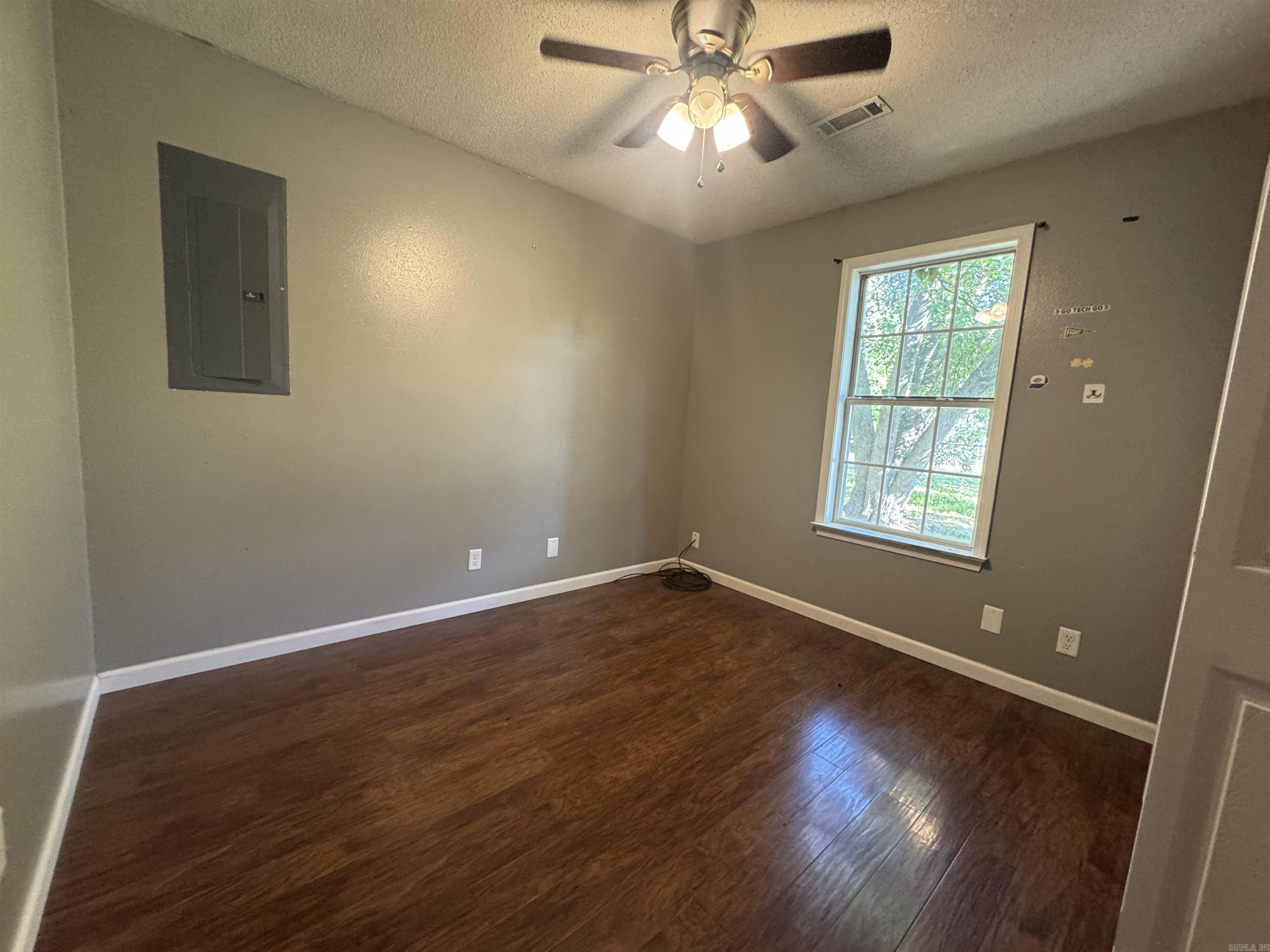10 Cagle  Clarksville, AR