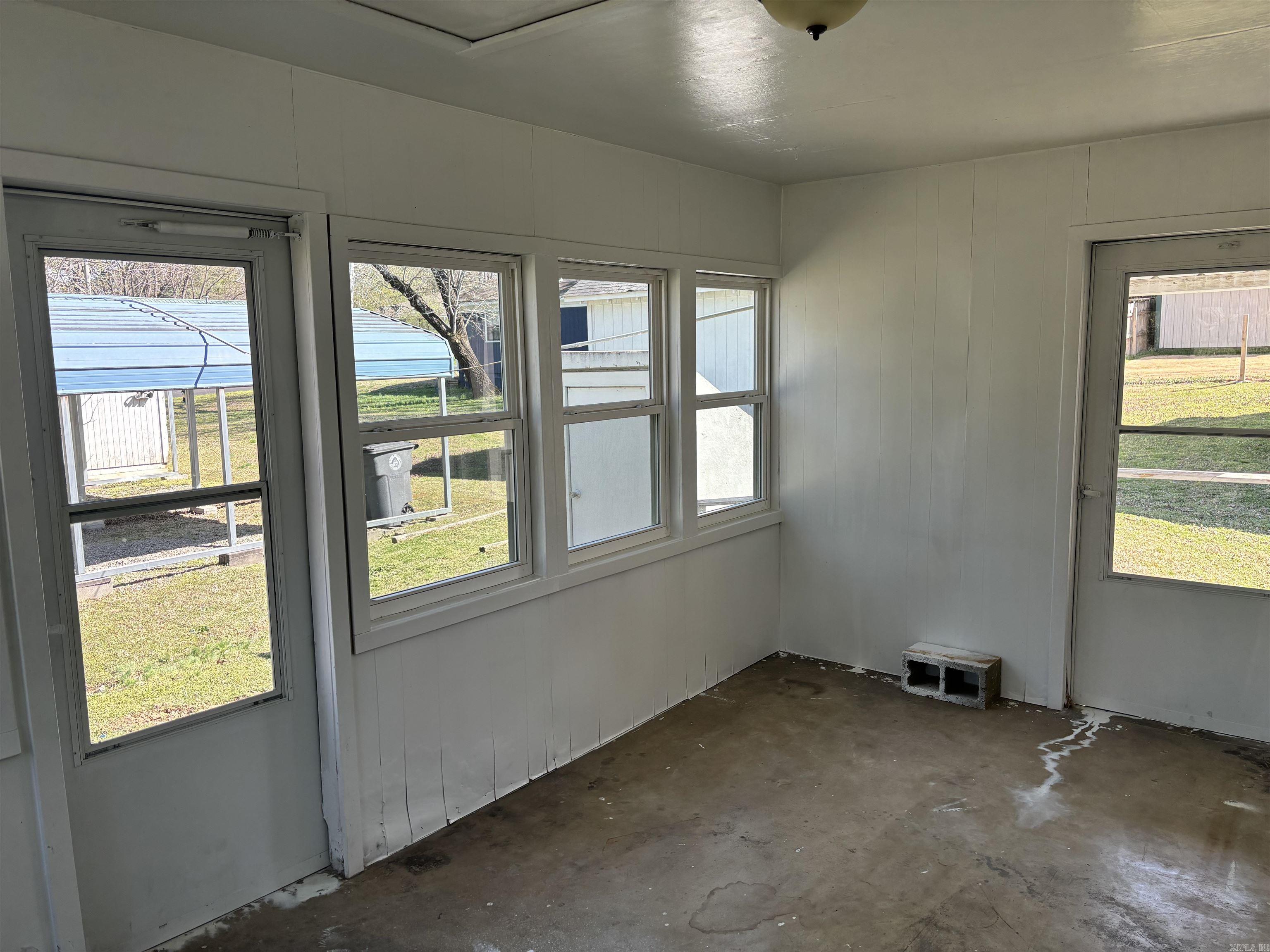 710 N Sowell  Searcy, AR