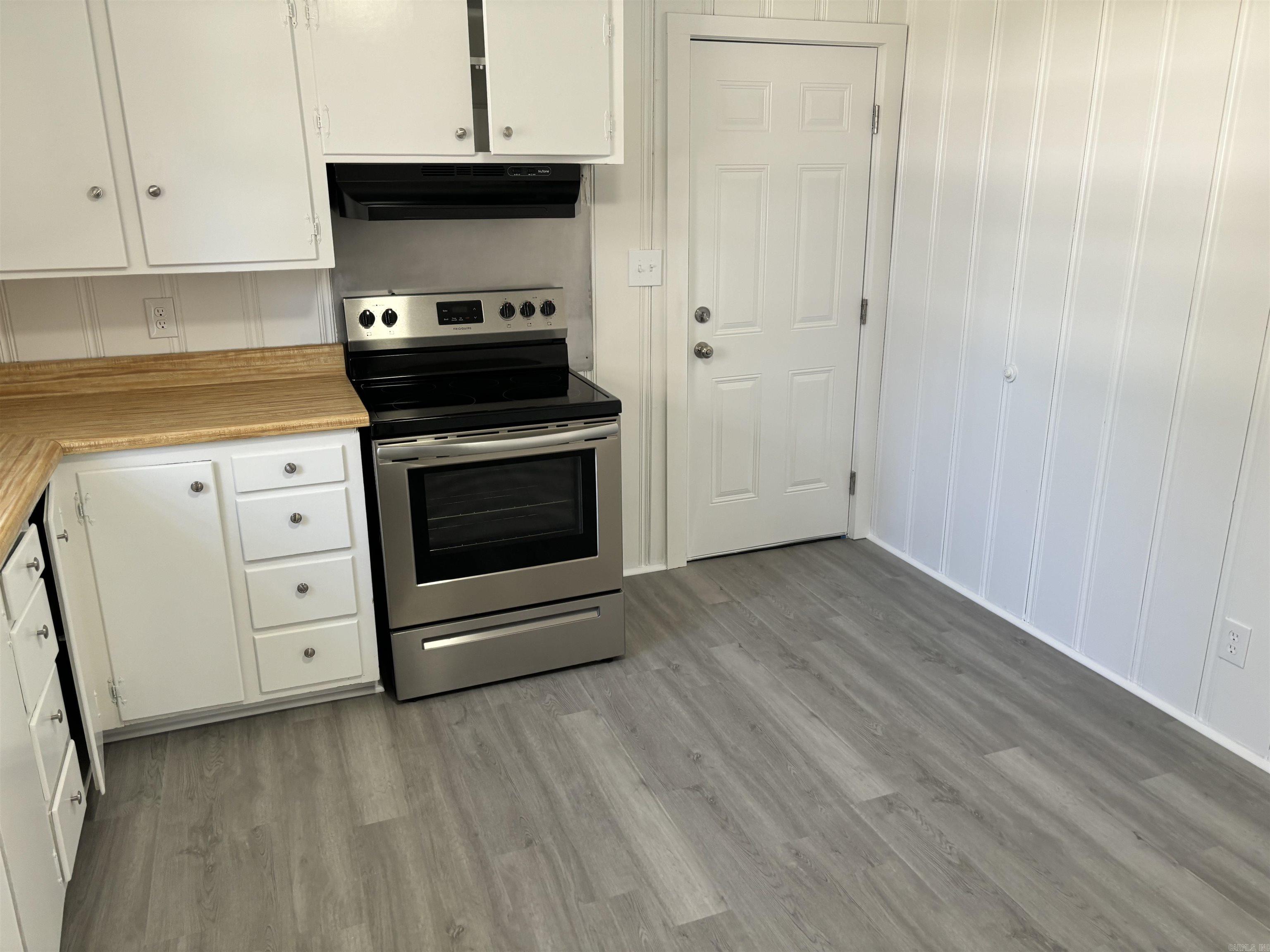 710 N Sowell  Searcy, AR