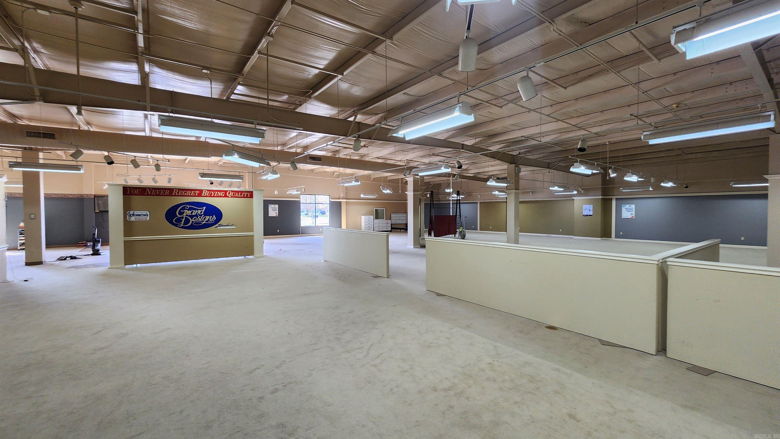 2915  Market  Pine Bluff, AR