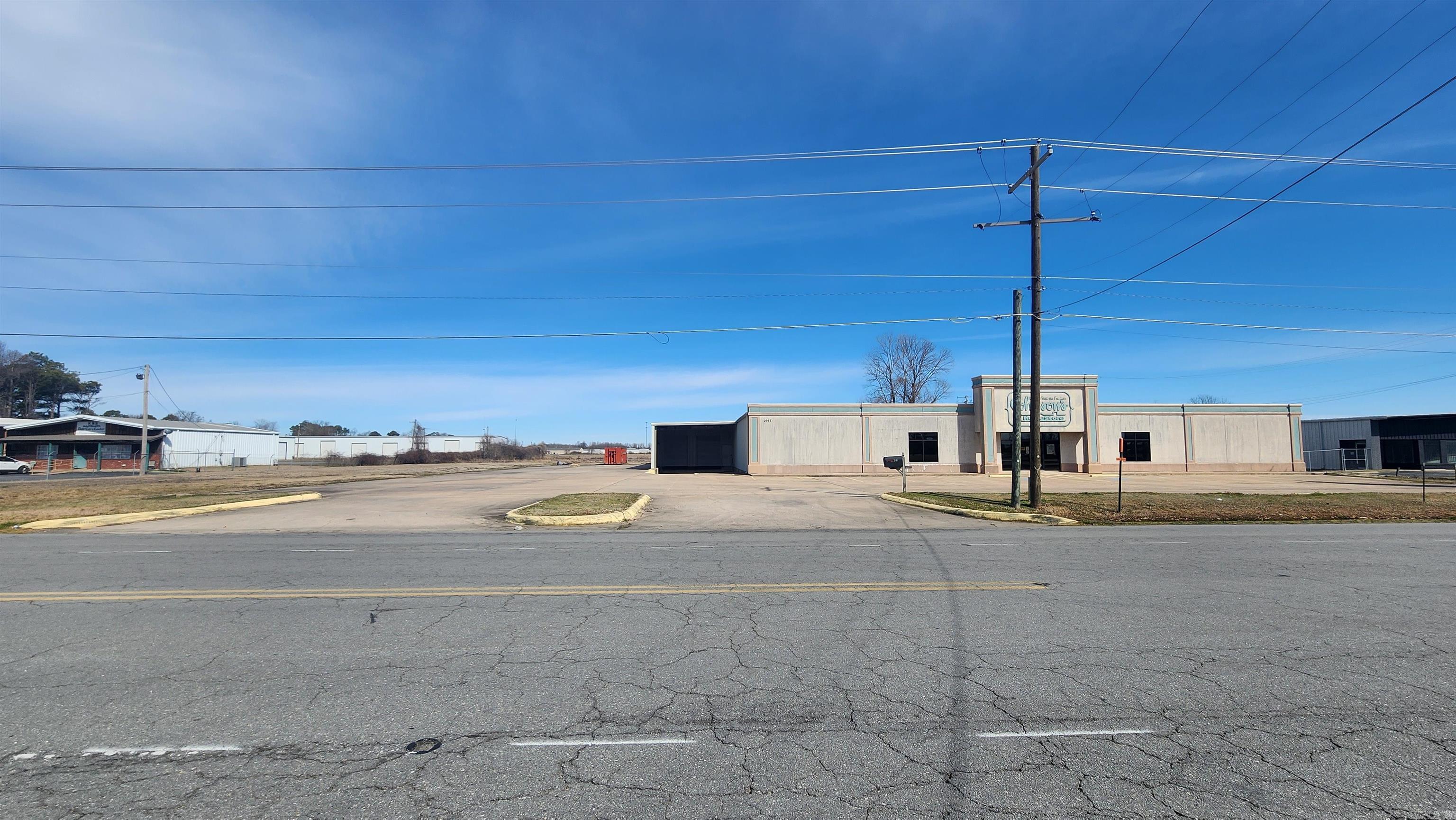 2915  Market  Pine Bluff, AR