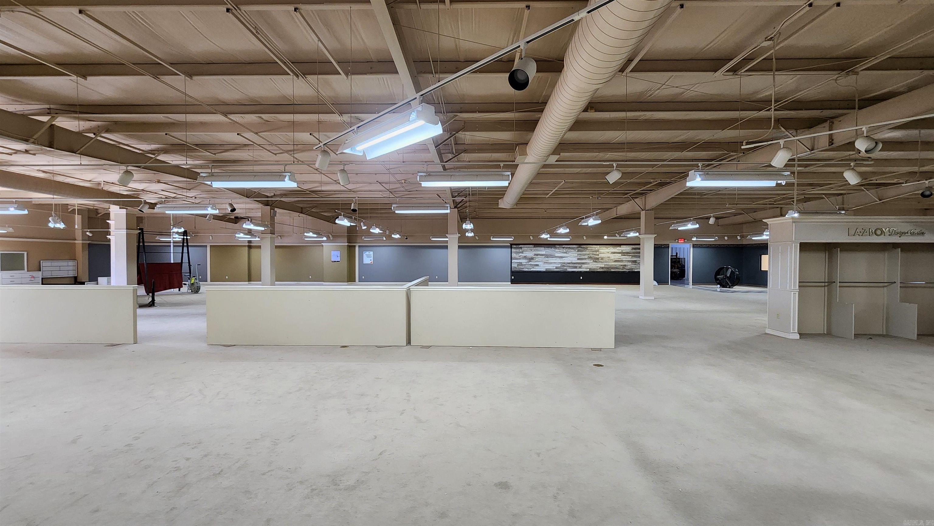 2915  Market  Pine Bluff, AR