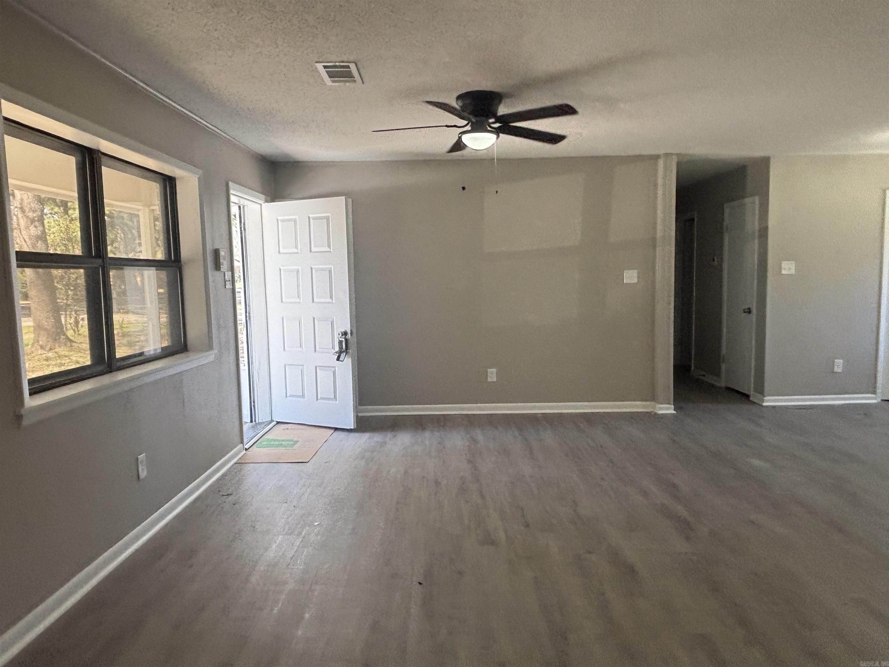 1213  Fairview St.  Lonoke, AR