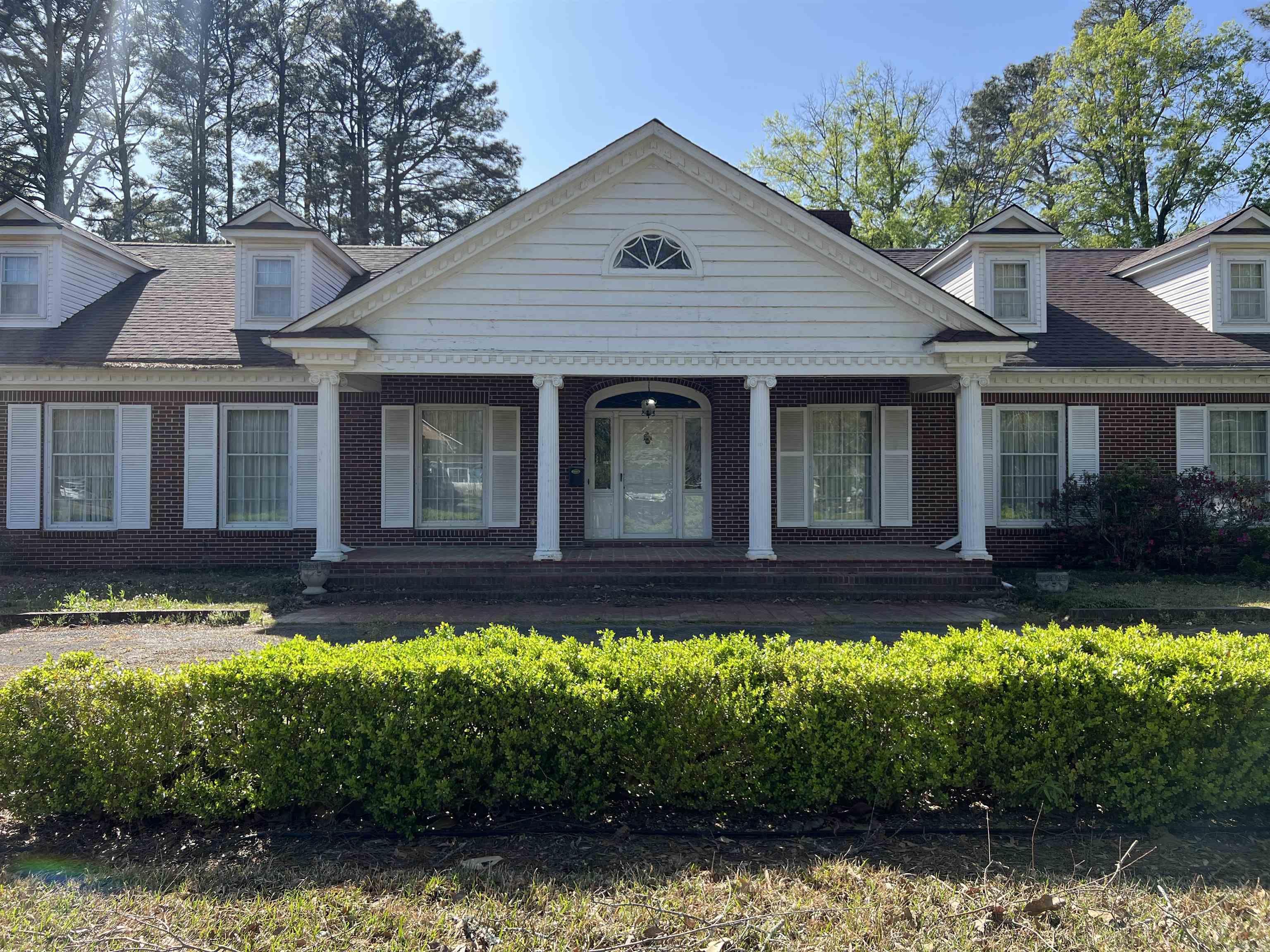 3700 S Olive  Pine Bluff, AR