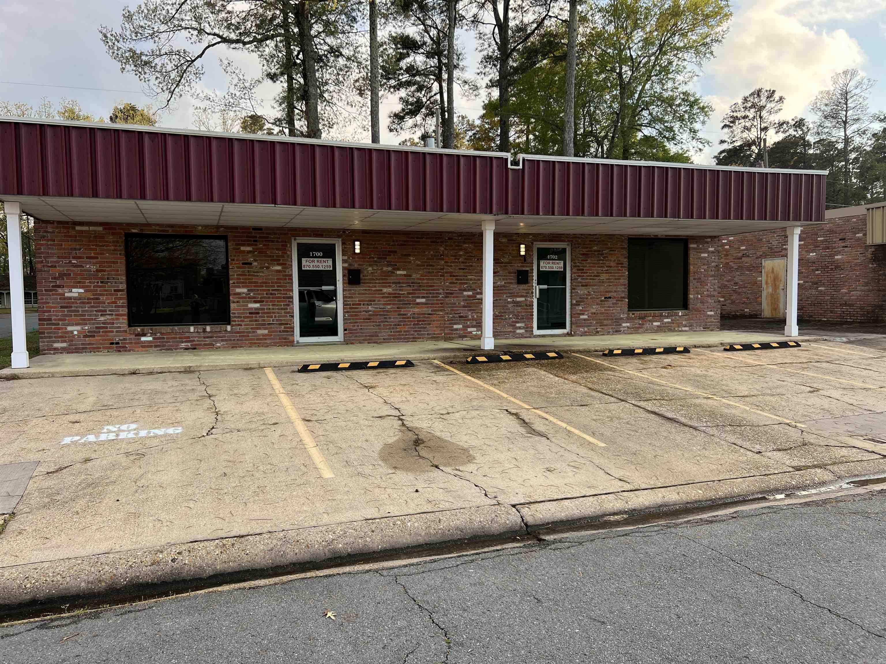 1700-1702  Doctors Drive  Pine Bluff, AR