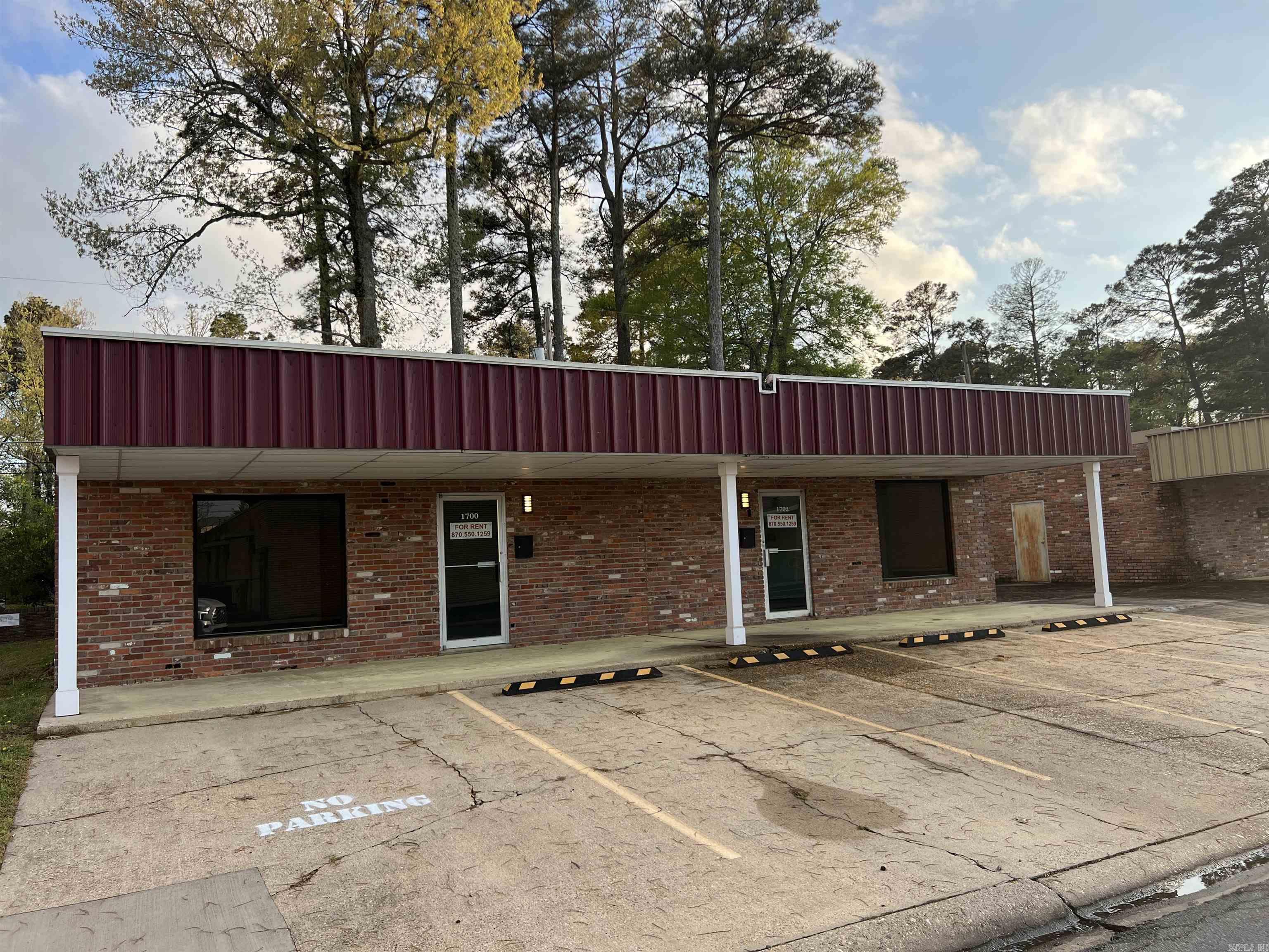 1700-1702  Doctors Drive  Pine Bluff, AR