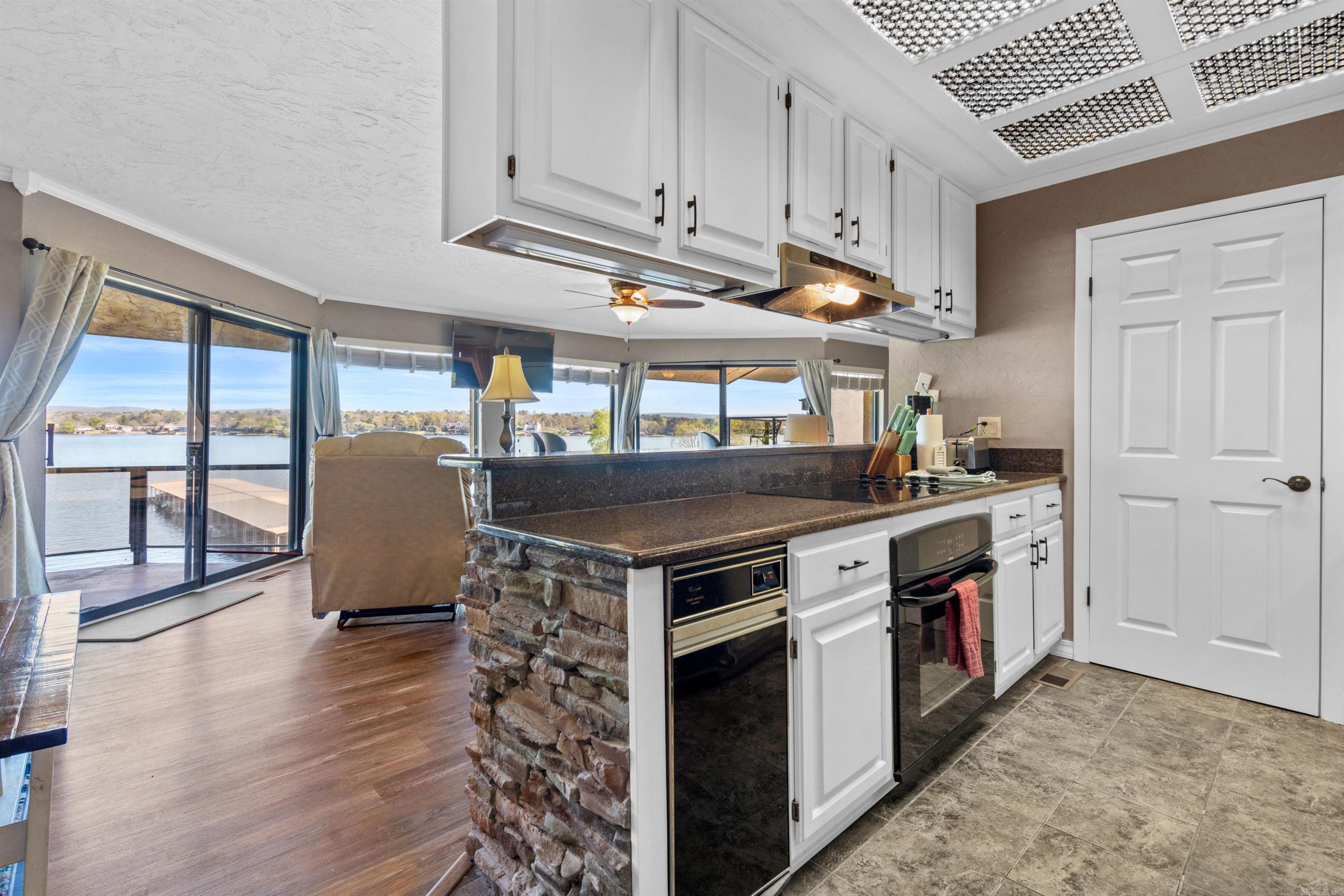 270 Lake Hamilton Dr. Hot Springs, AR 71913