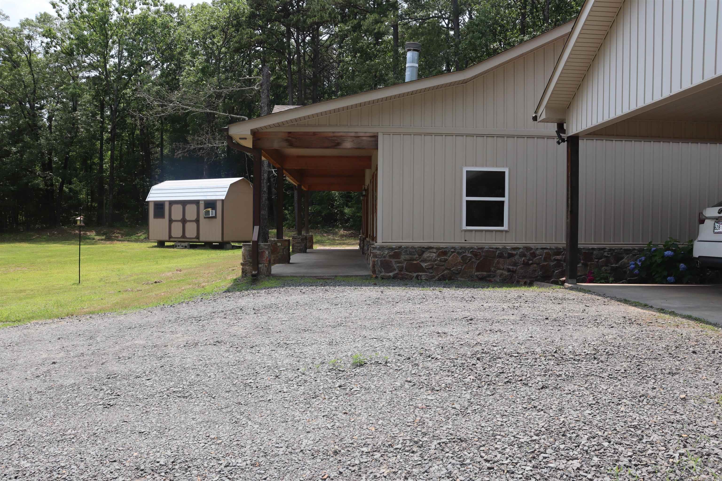 426 Bondair Road  Greers Ferry, AR
