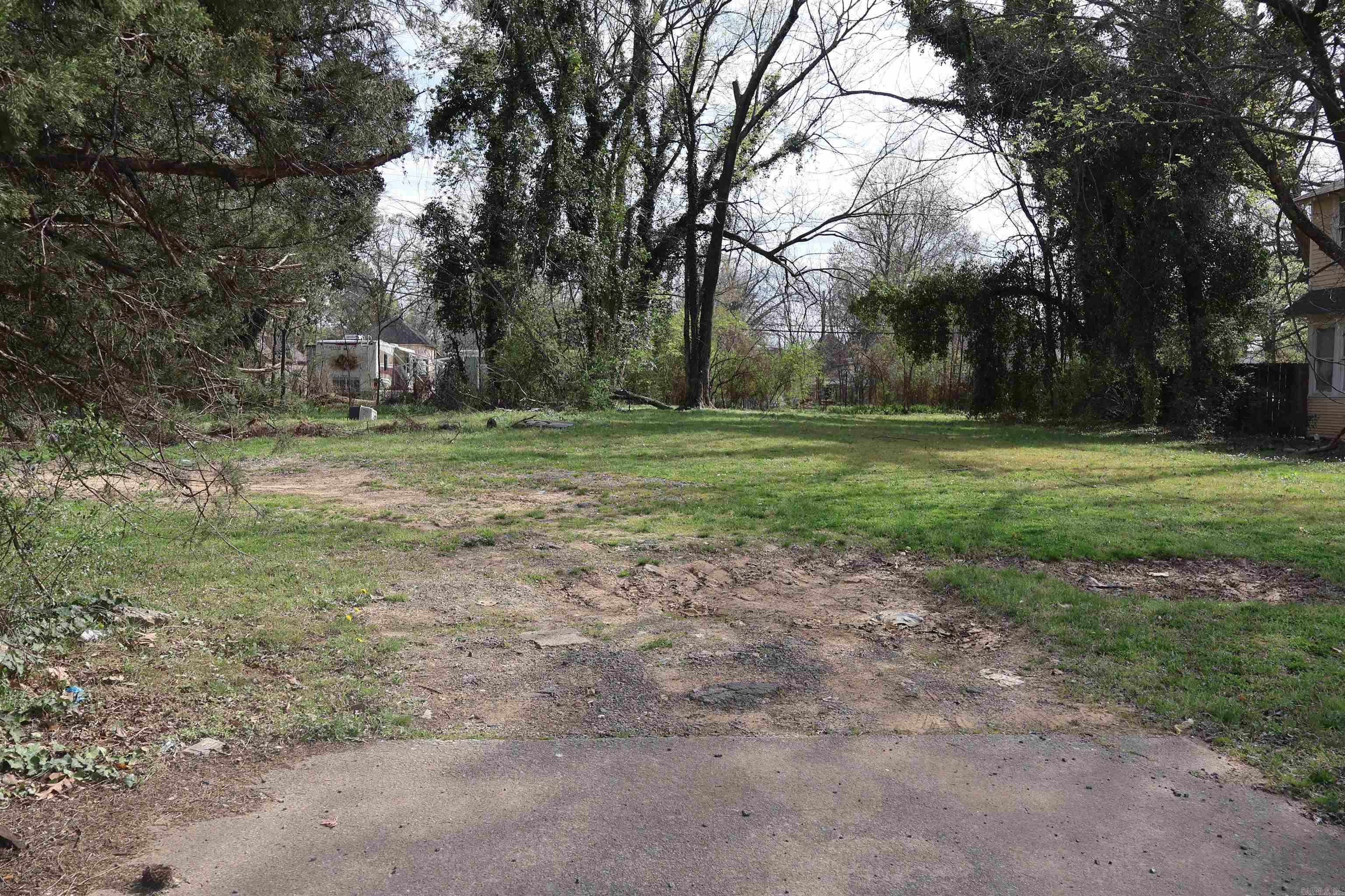 2419 W 12th  Little Rock, AR