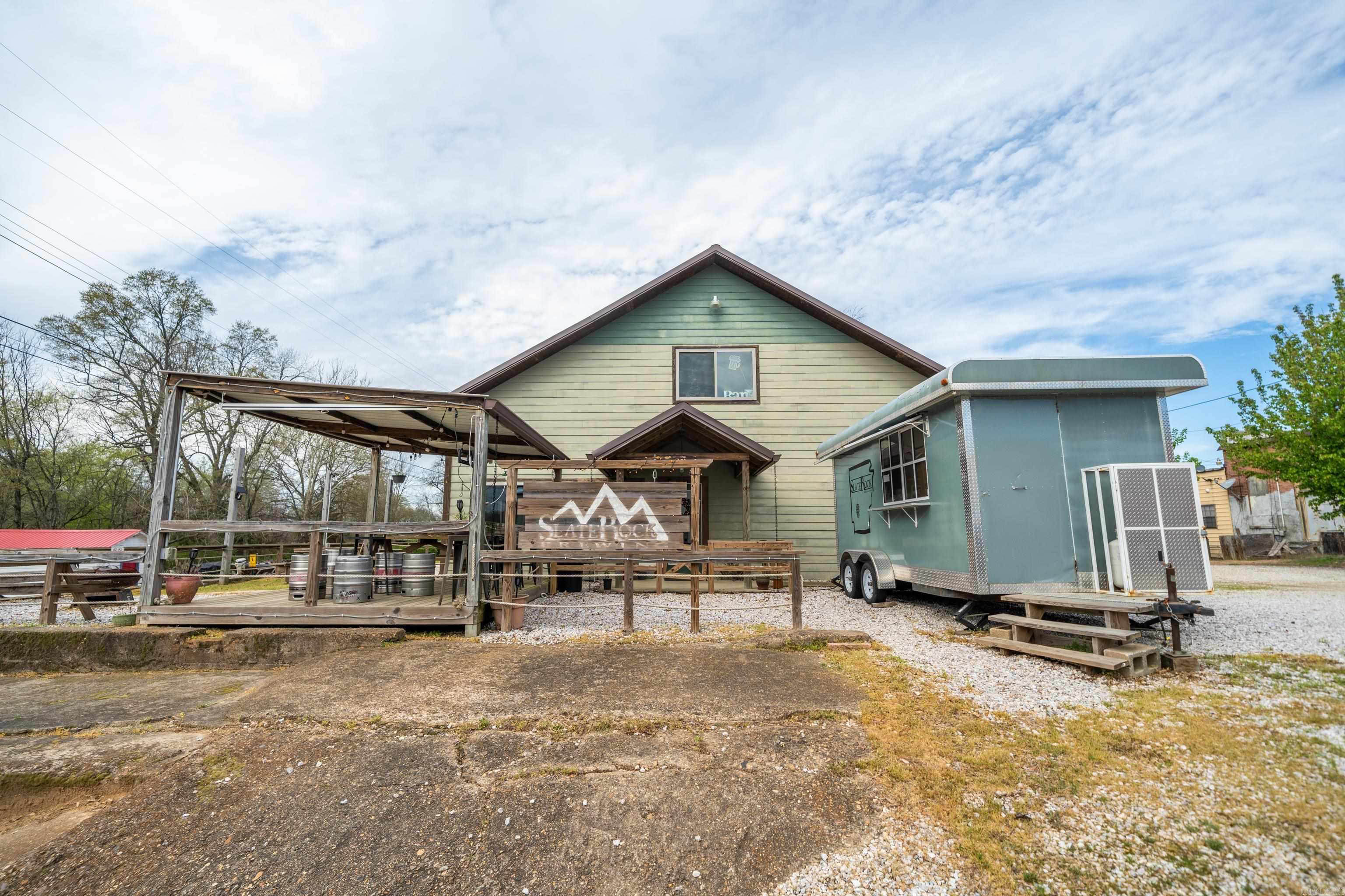 113 S Main  Amity, AR