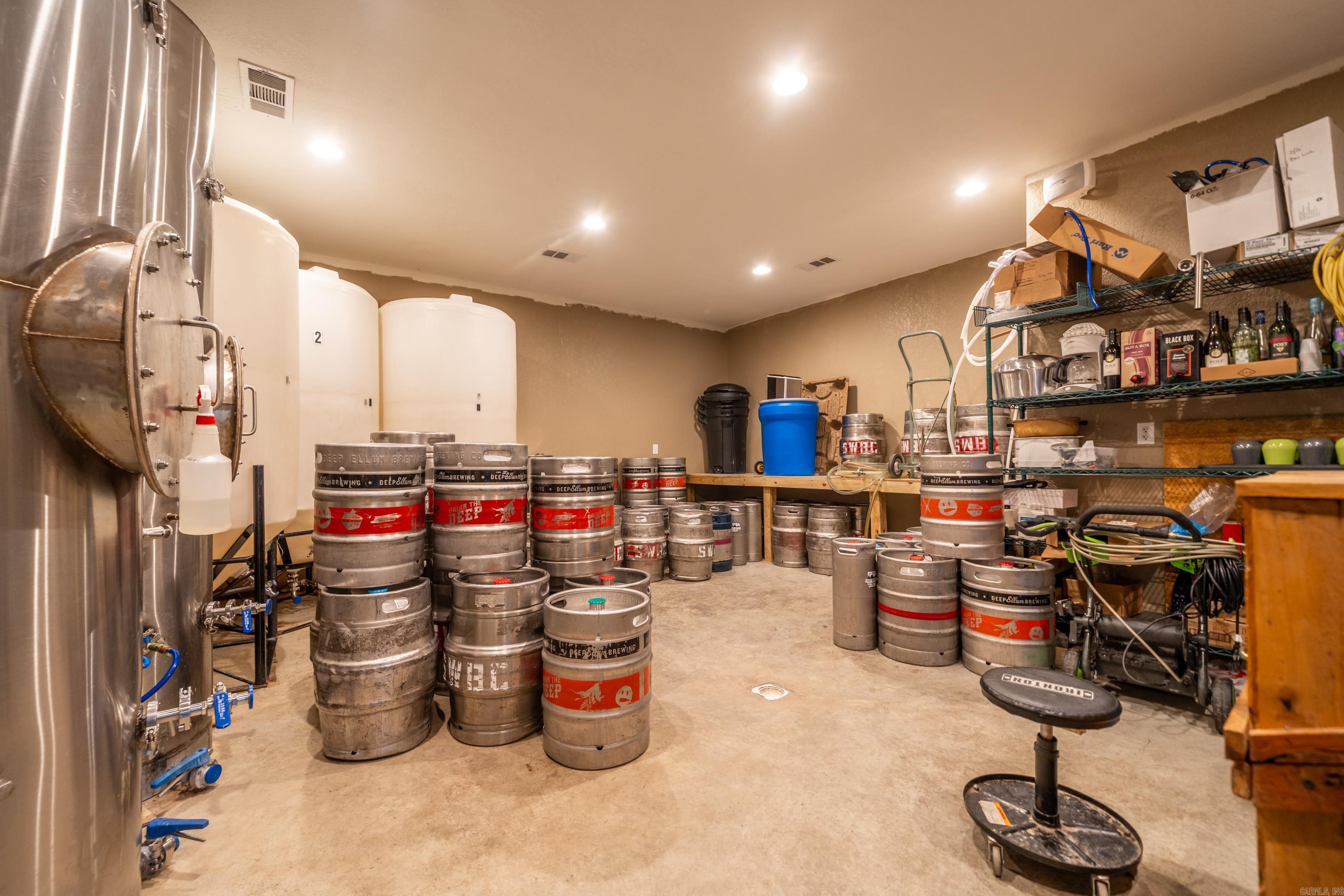 113 S Main  Amity, AR