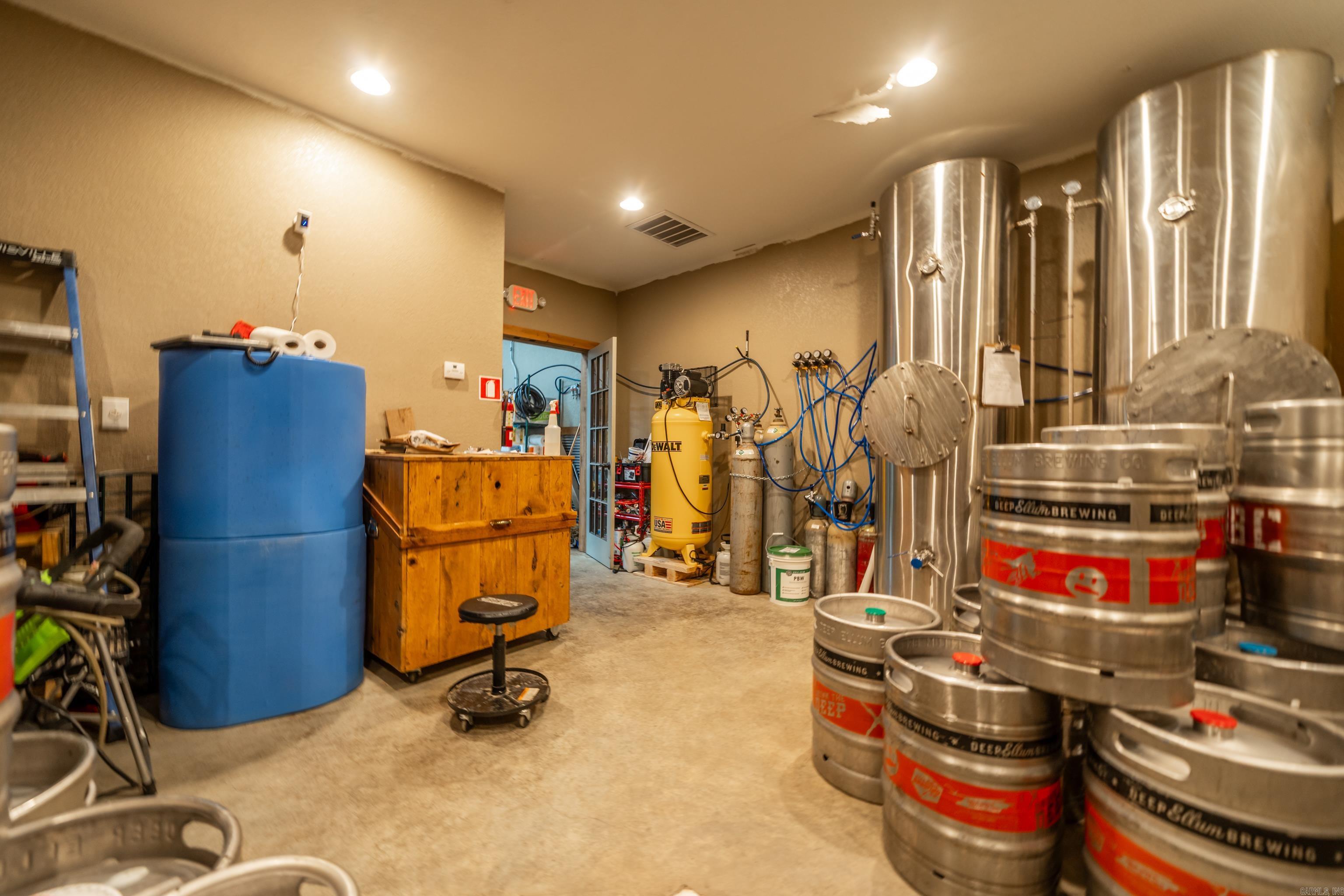 113 S Main  Amity, AR