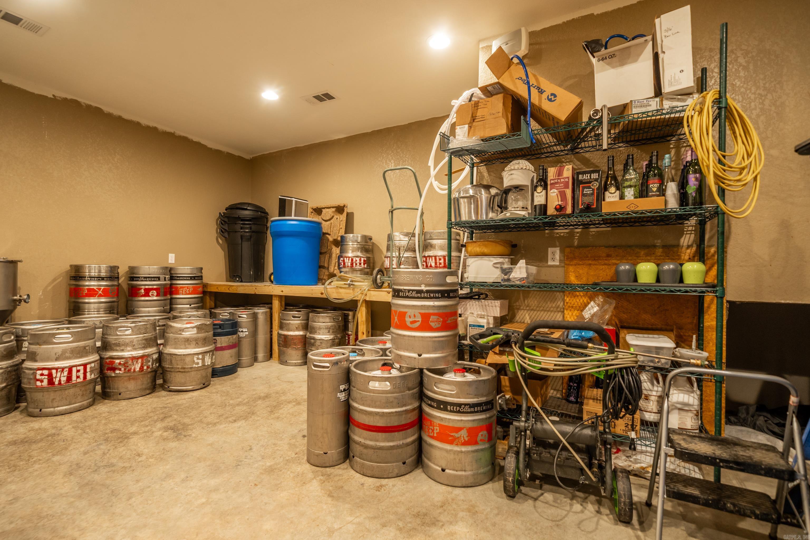 113 S Main  Amity, AR