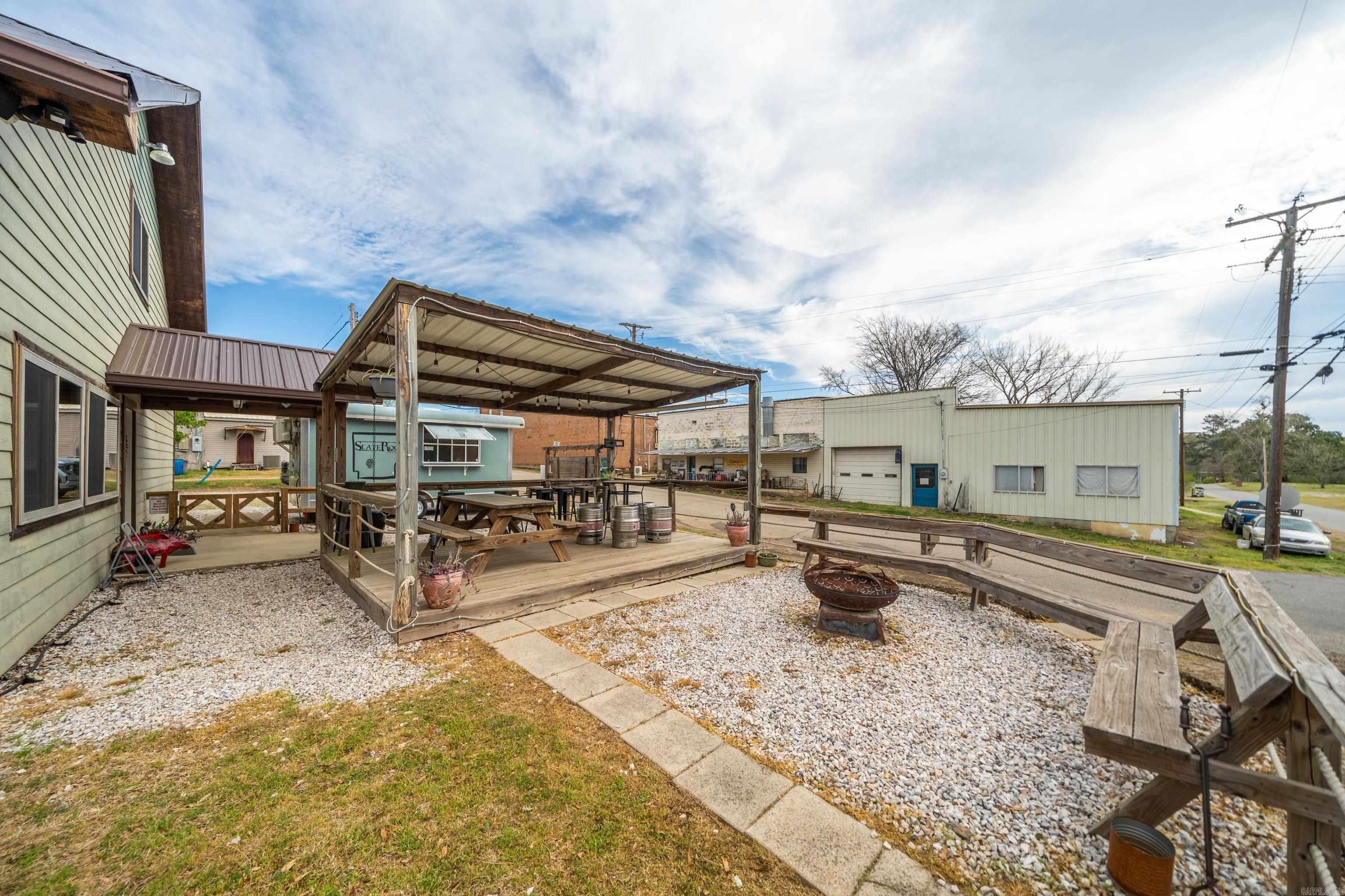 113 S Main  Amity, AR