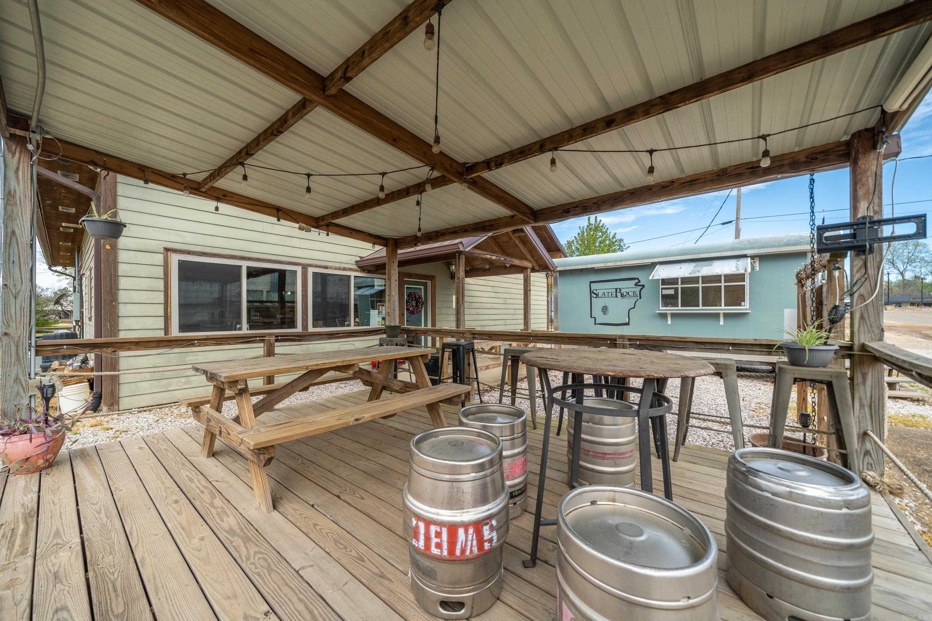 113 S Main  Amity, AR