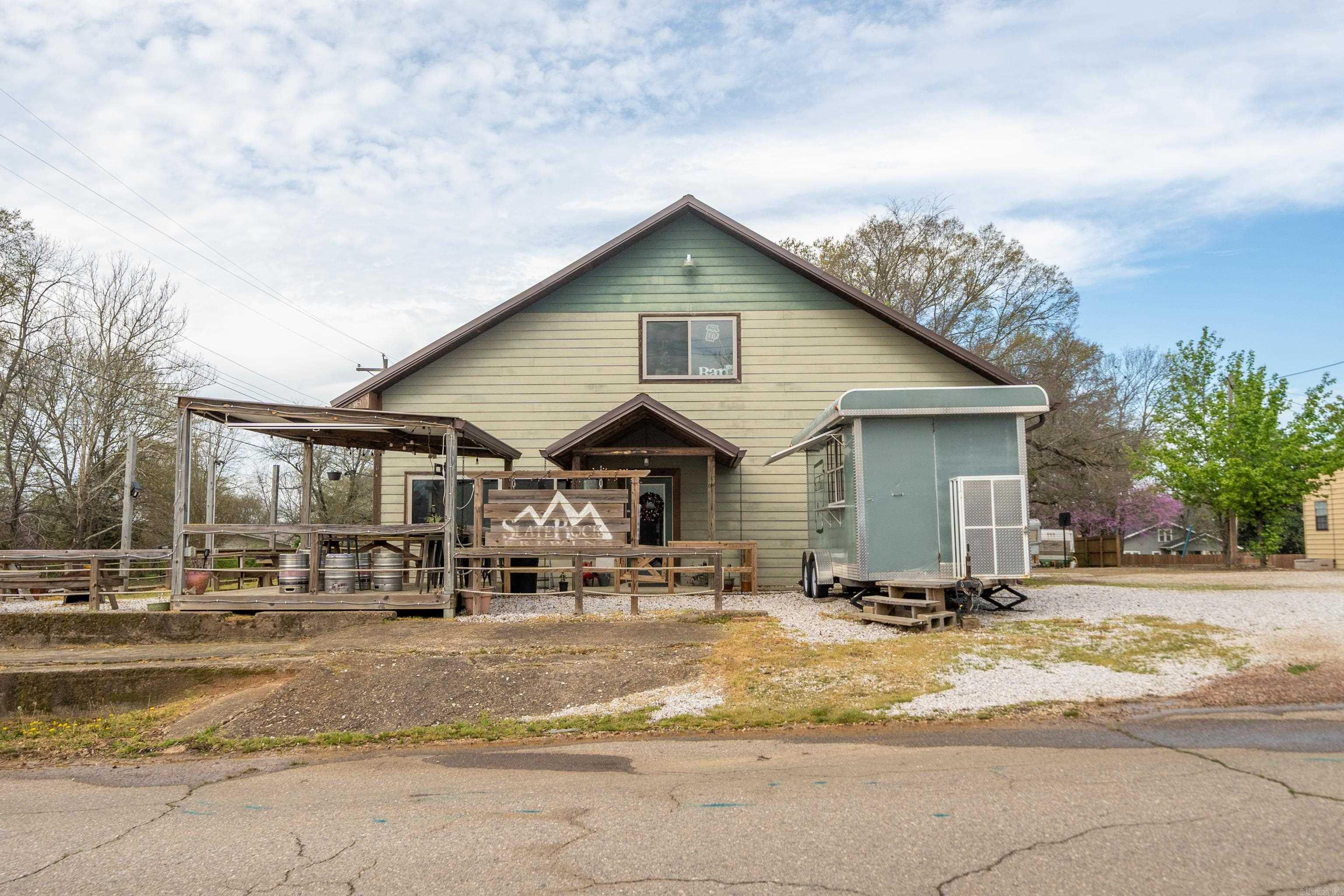 113 S Main  Amity, AR