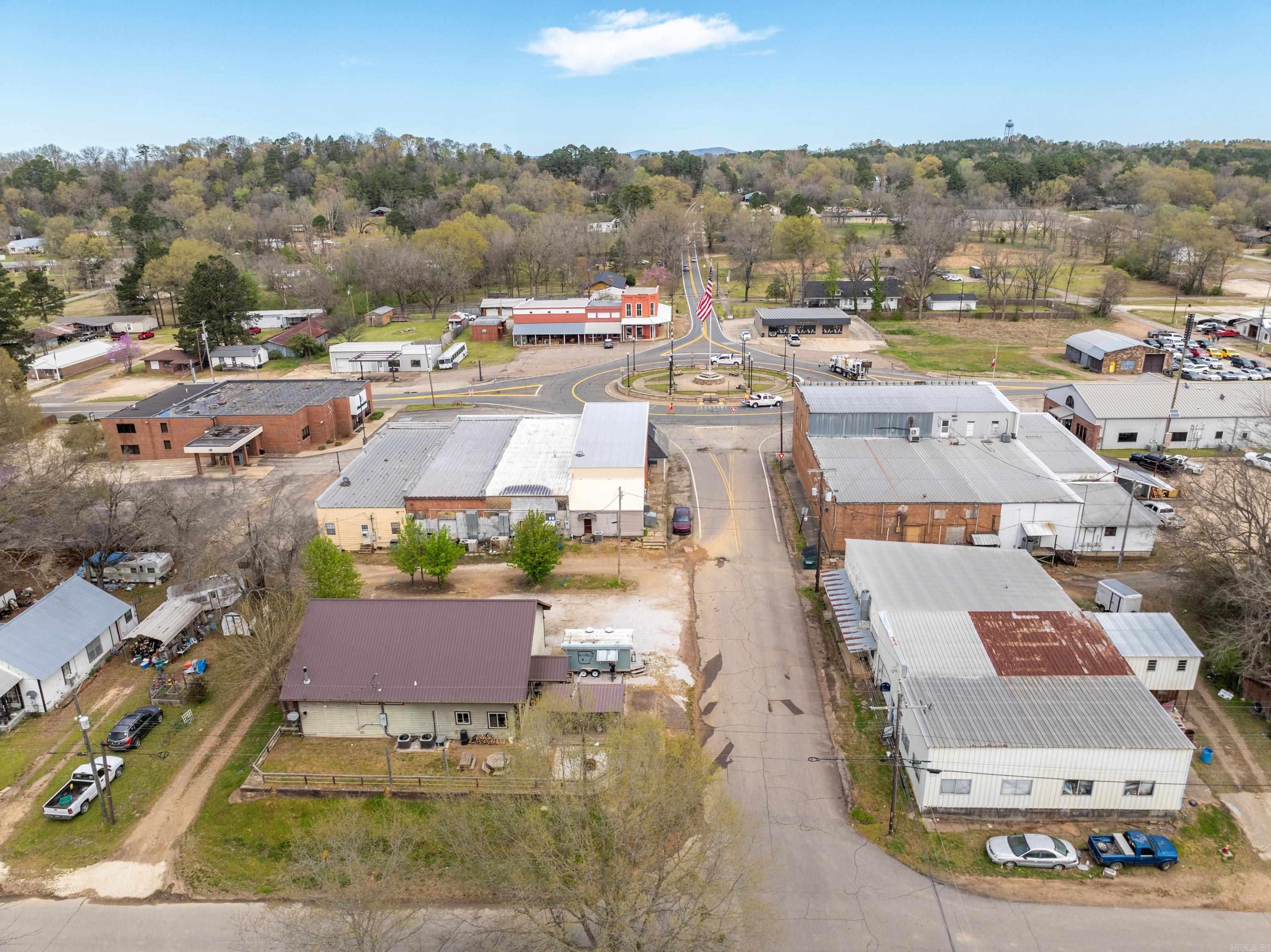 113 S Main  Amity, AR