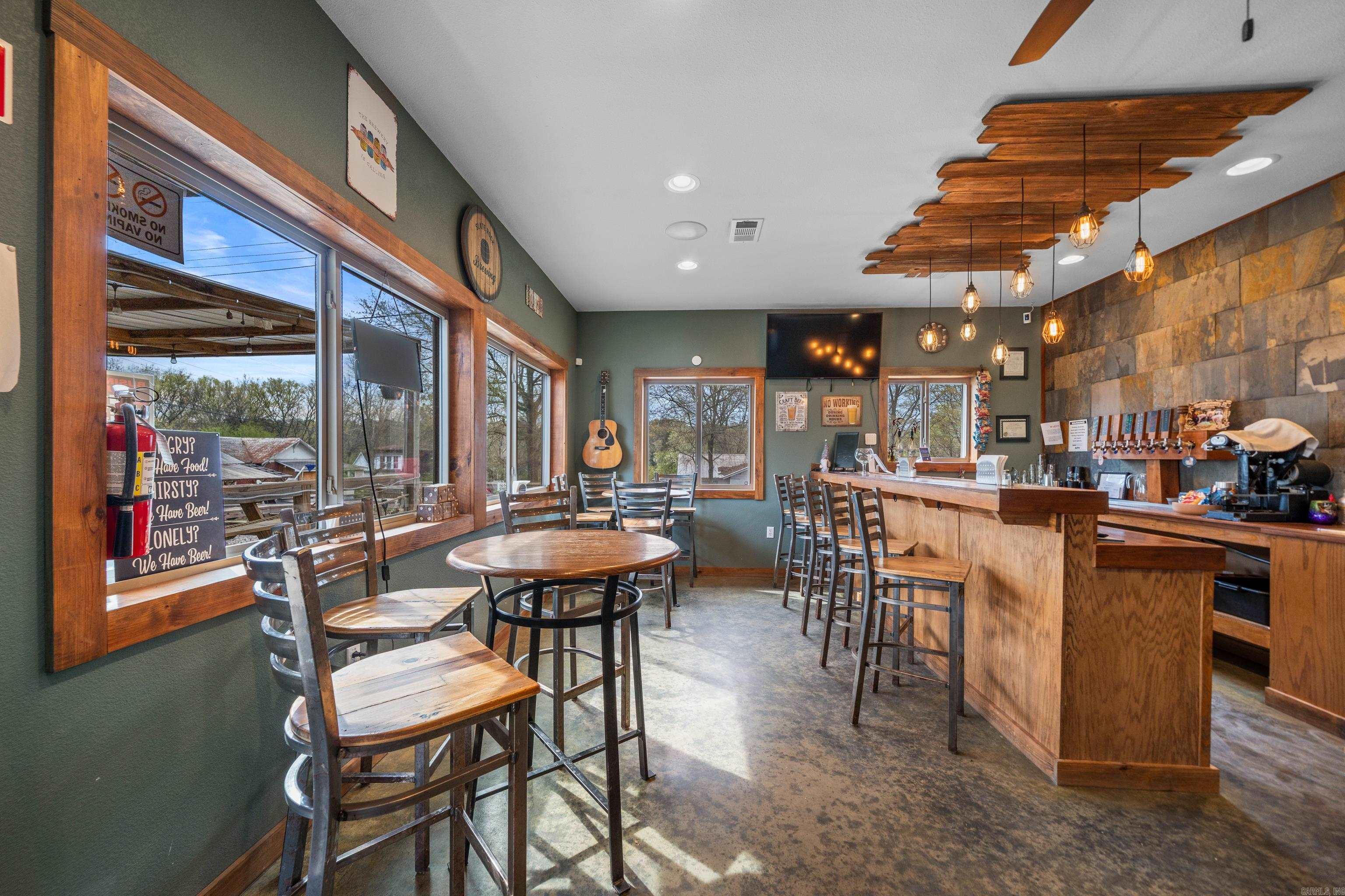 113 S Main  Amity, AR