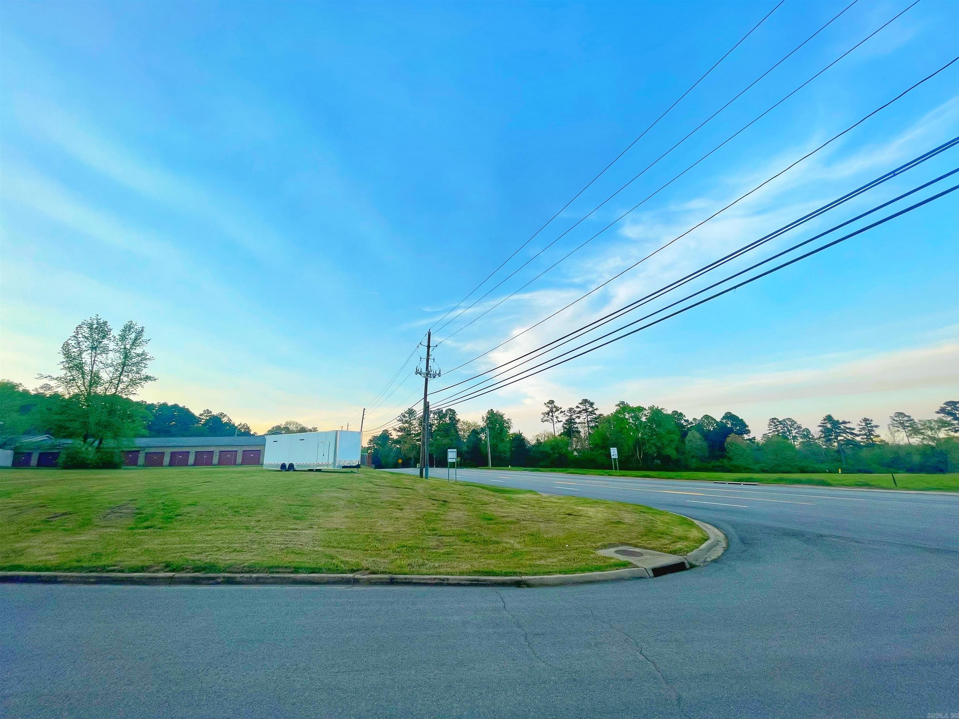 4205 W Main  Russellville, AR