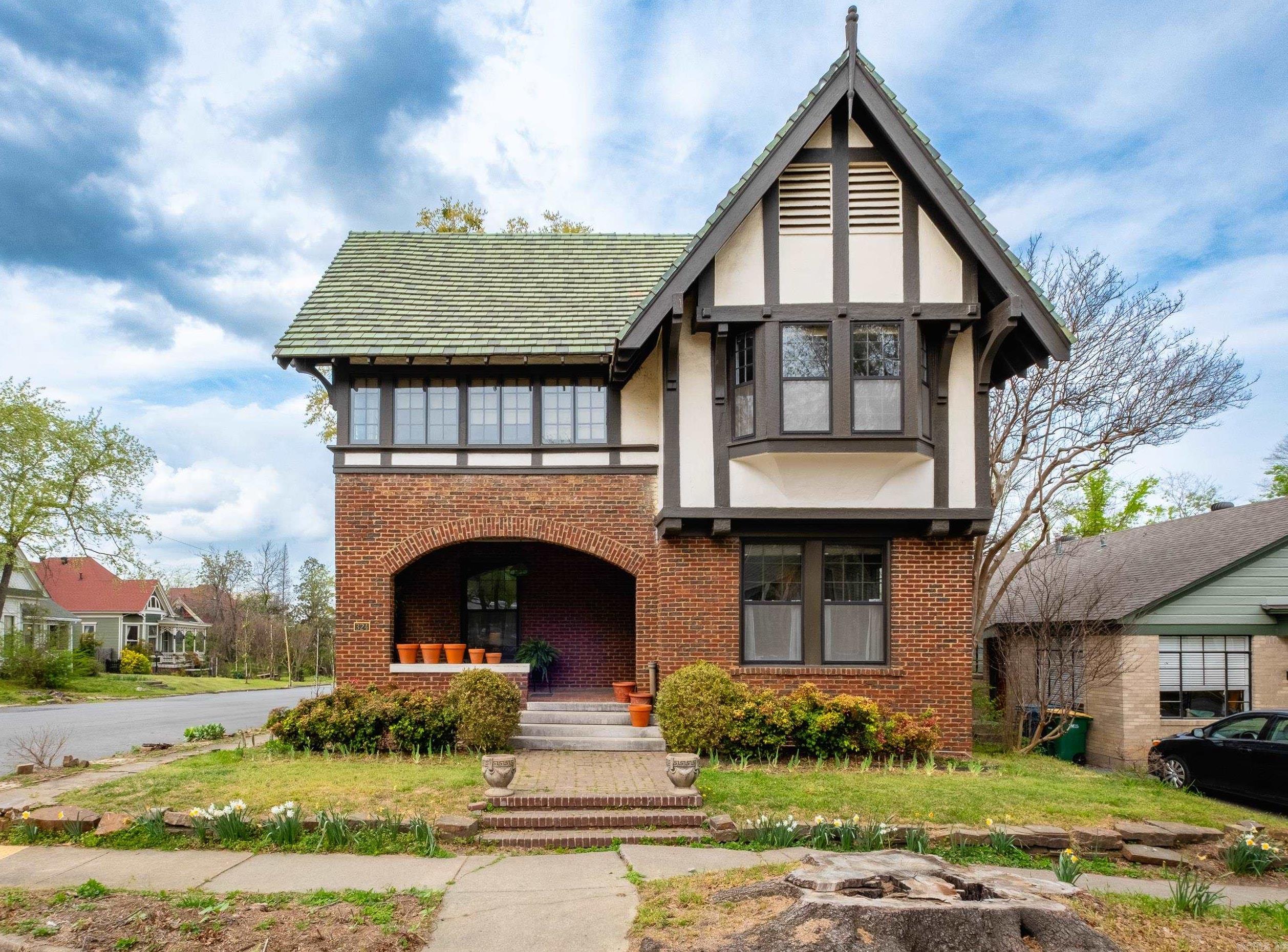 324 W DAISY L GATSON BATES  Little Rock, AR