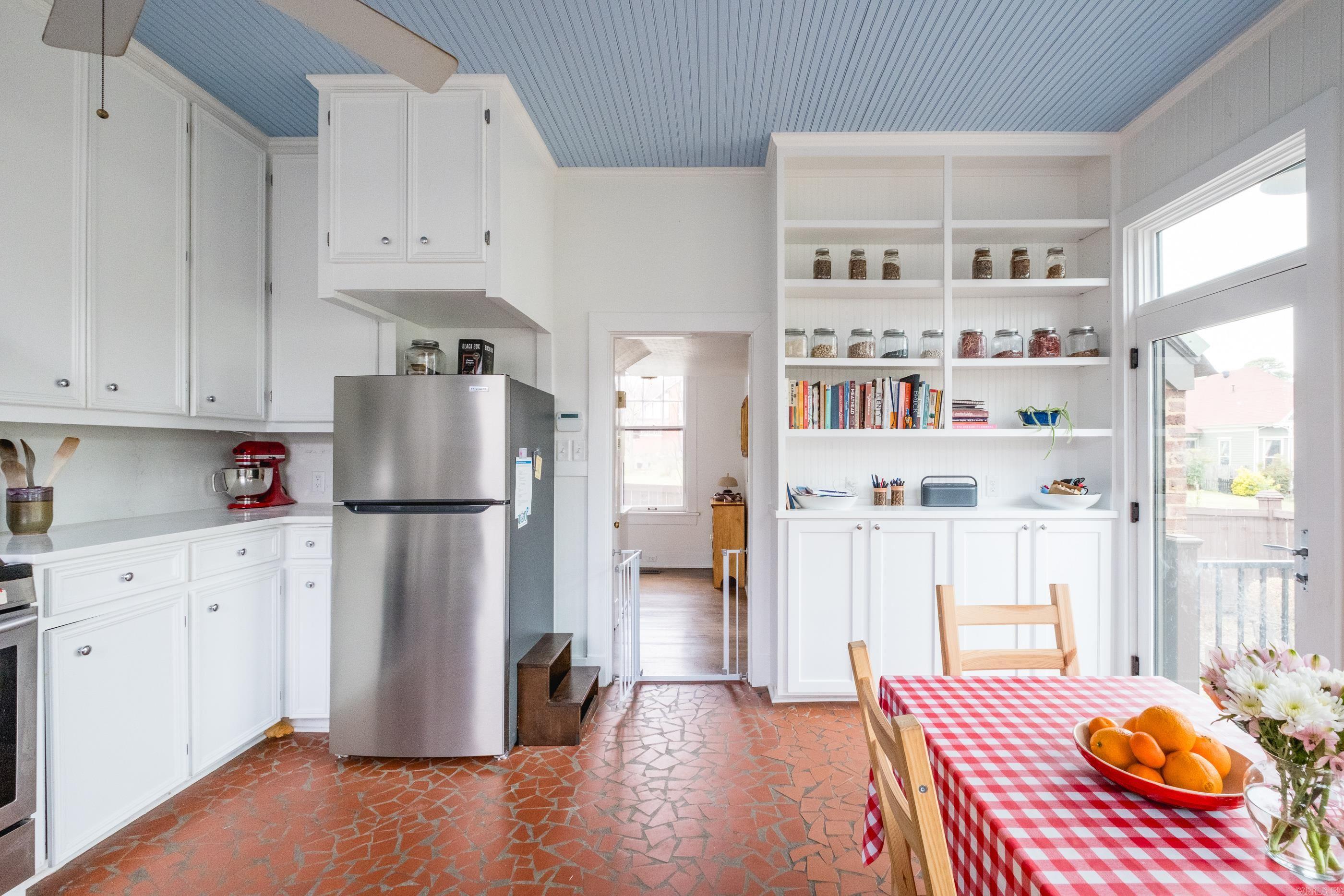 324 W DAISY L GATSON BATES  Little Rock, AR