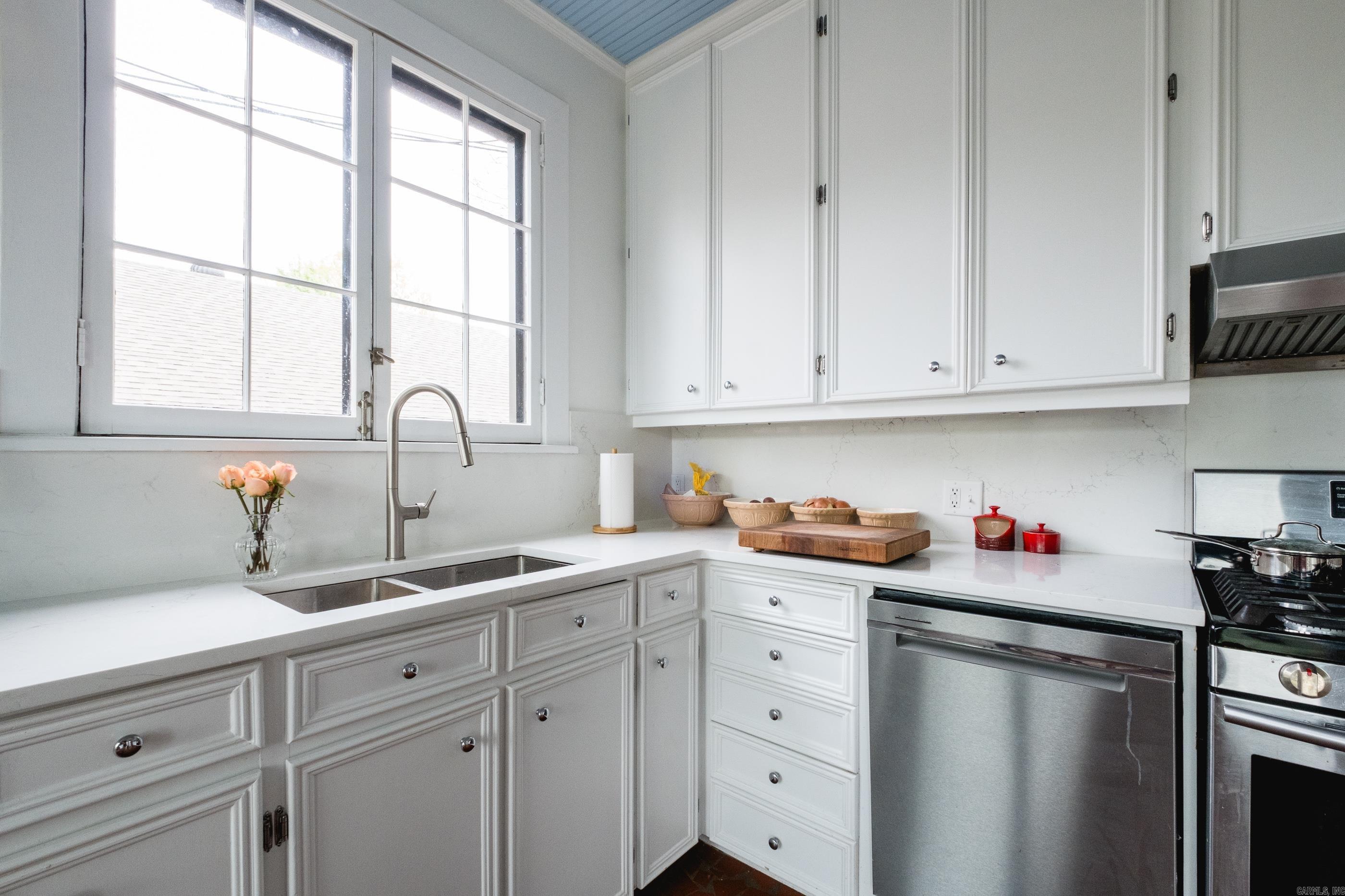 324 W DAISY L GATSON BATES  Little Rock, AR