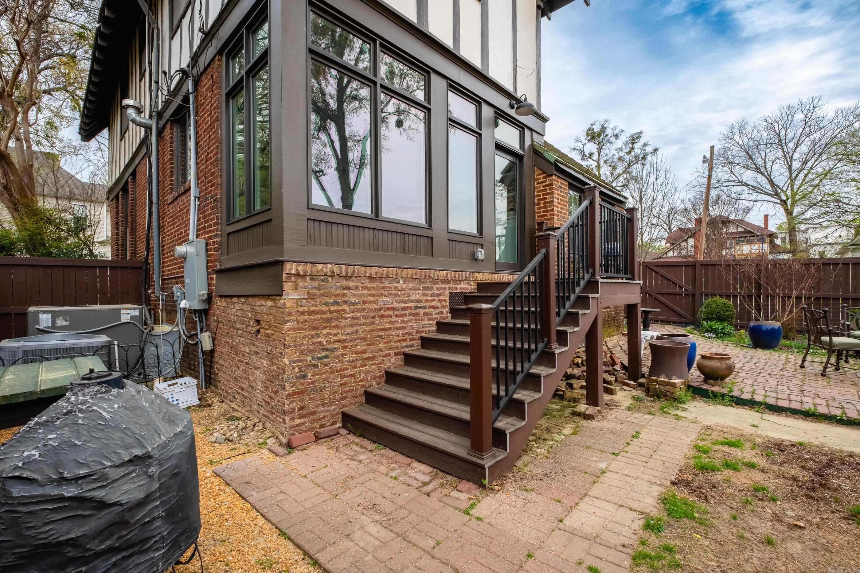 324 W DAISY L GATSON BATES  Little Rock, AR