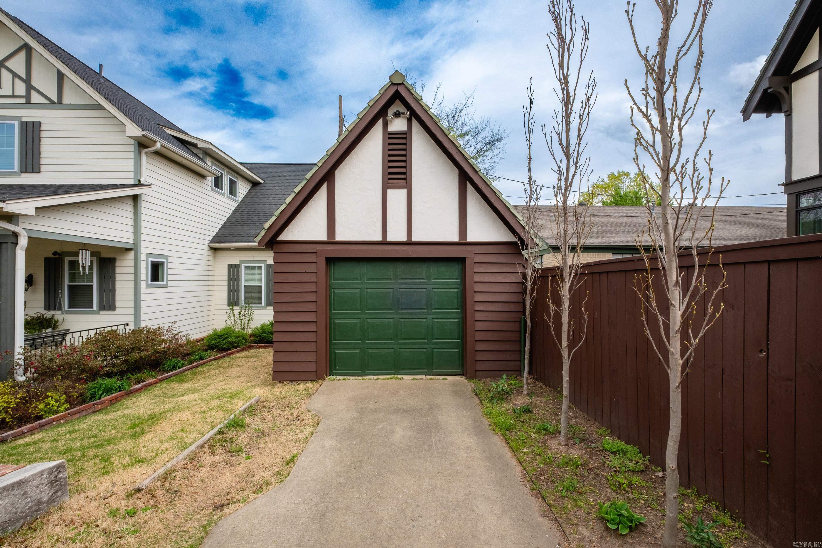 324 W DAISY L GATSON BATES  Little Rock, AR