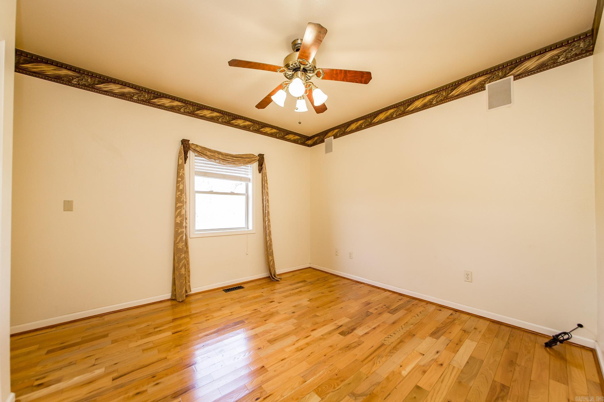 249 Roxie Lane Greers Ferry, AR 72067