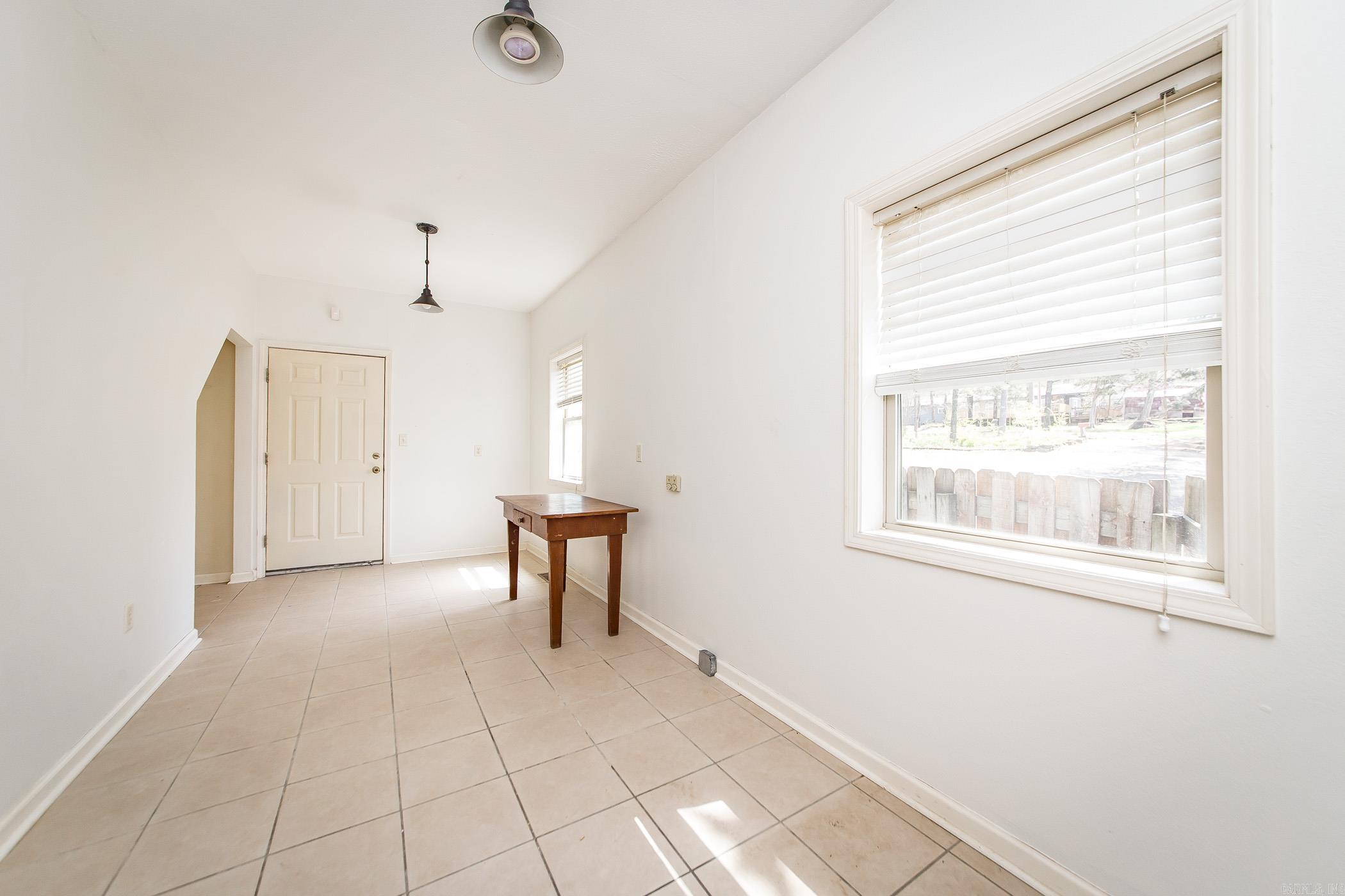 249 Roxie Lane Greers Ferry, AR 72067