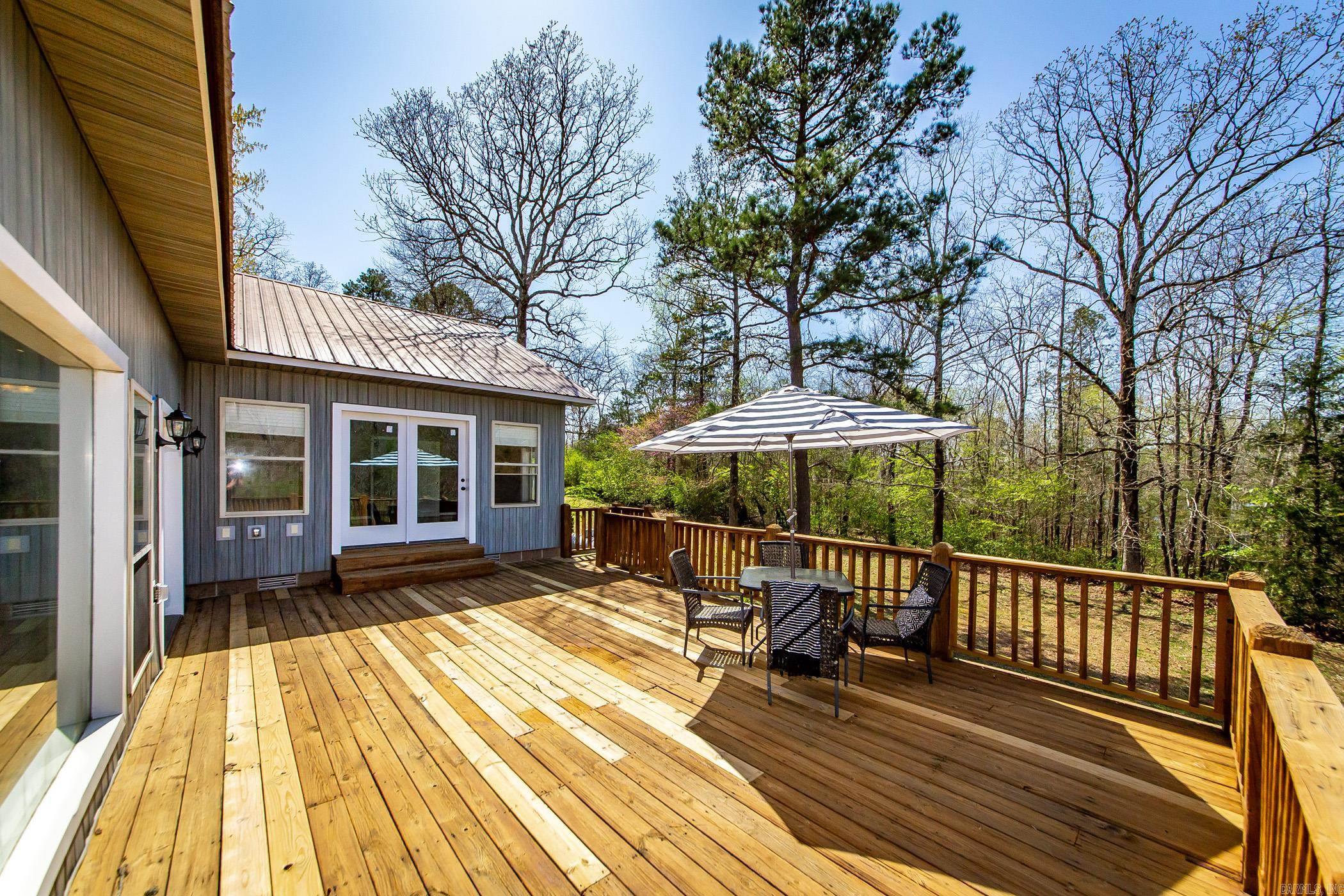 249 Roxie Lane Greers Ferry, AR 72067