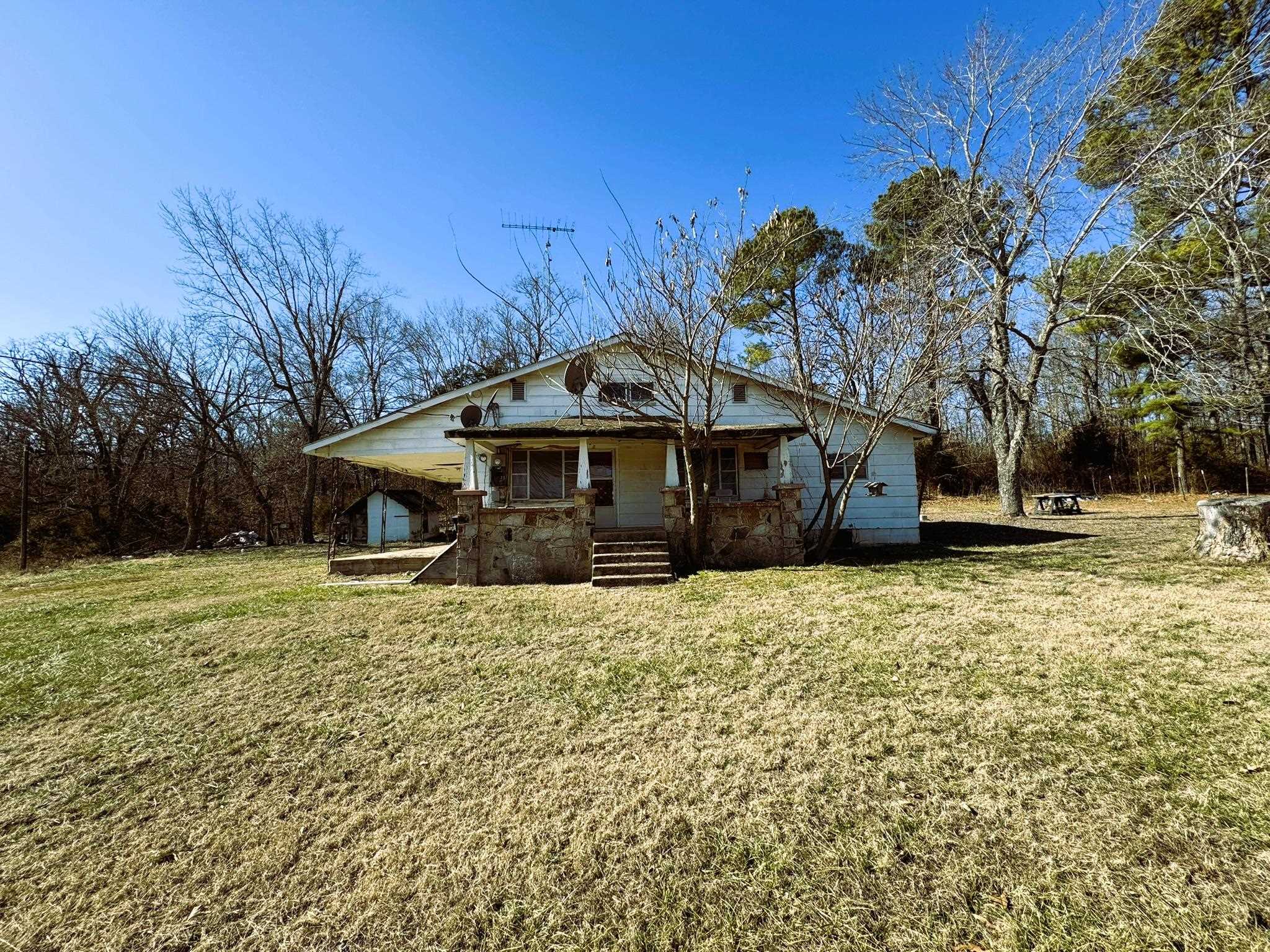 858 N Camp Creek  Camp, AR