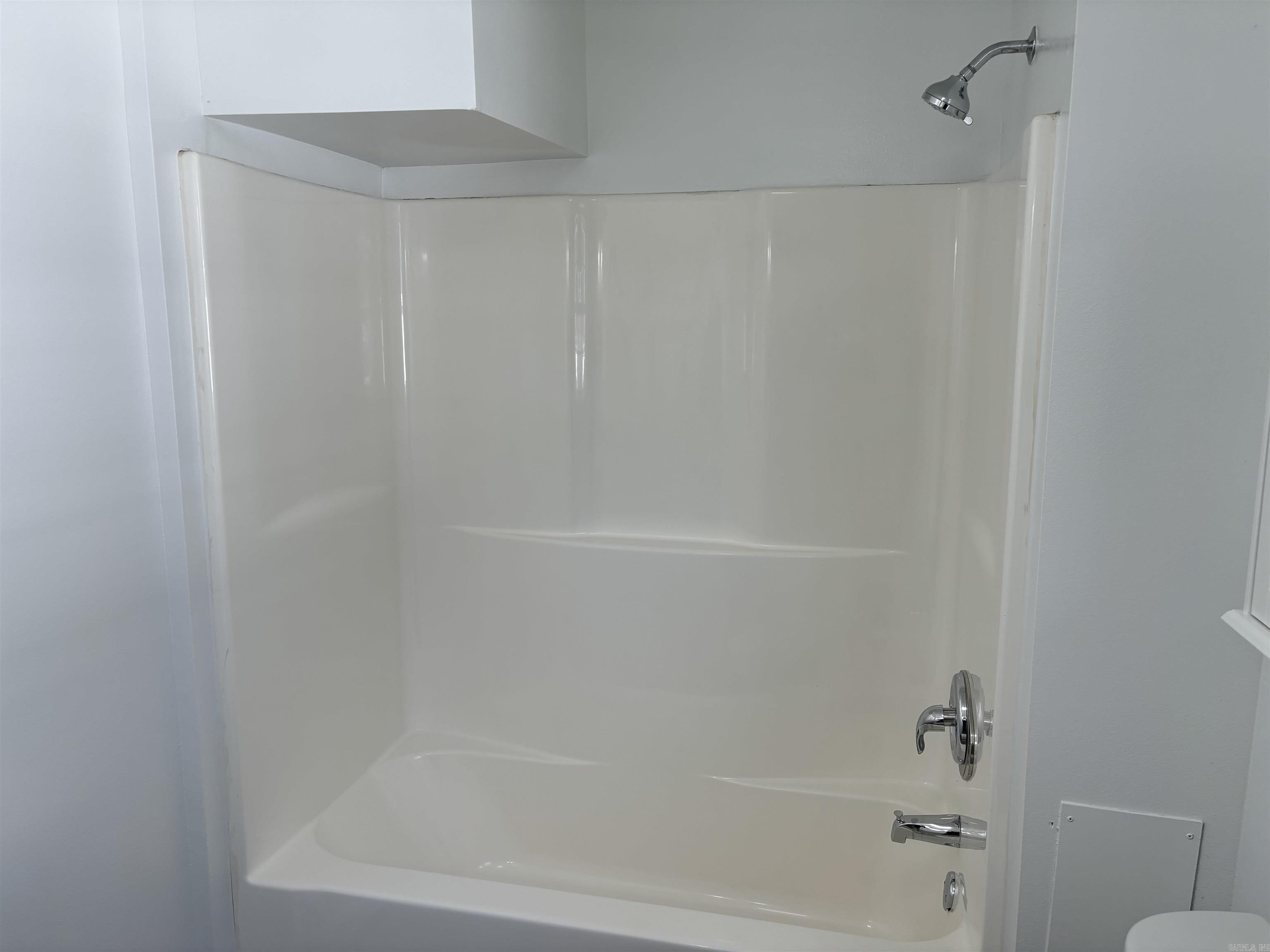 1206 W Race  Searcy, AR